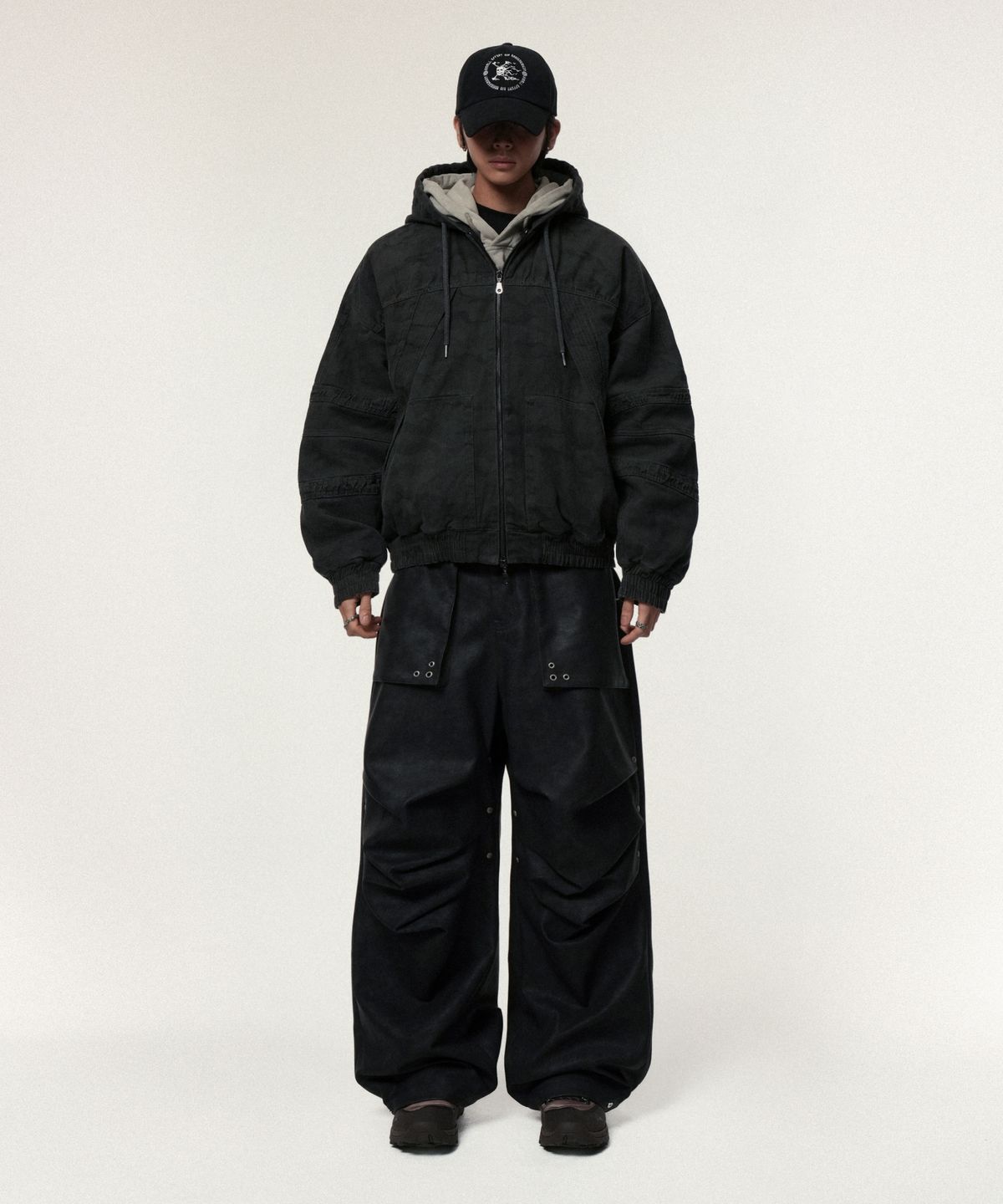 아이돈워너셀(IDWS) Hibiki Vegan Leather Pants Black