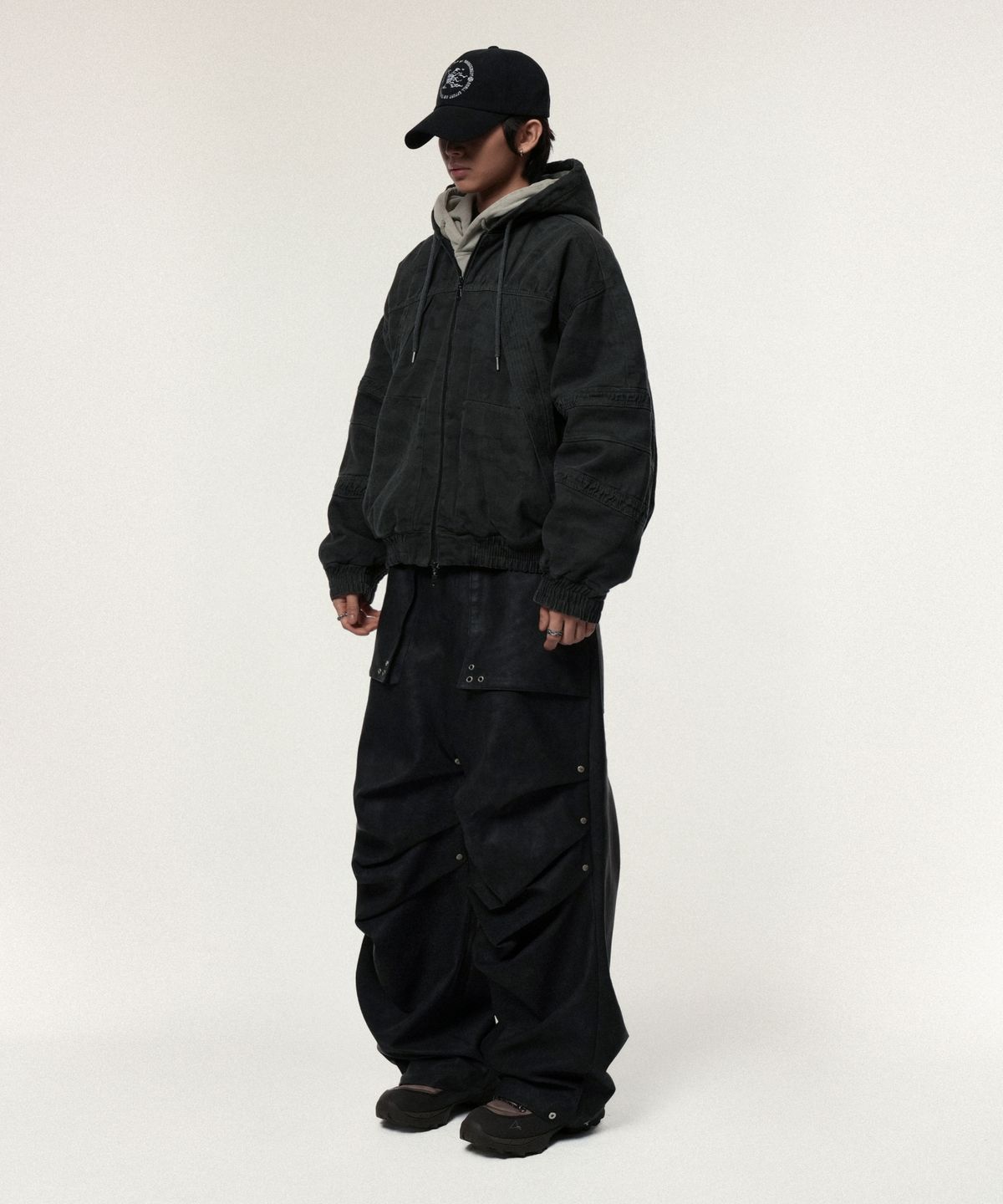 아이돈워너셀(IDWS) Hibiki Vegan Leather Pants Black