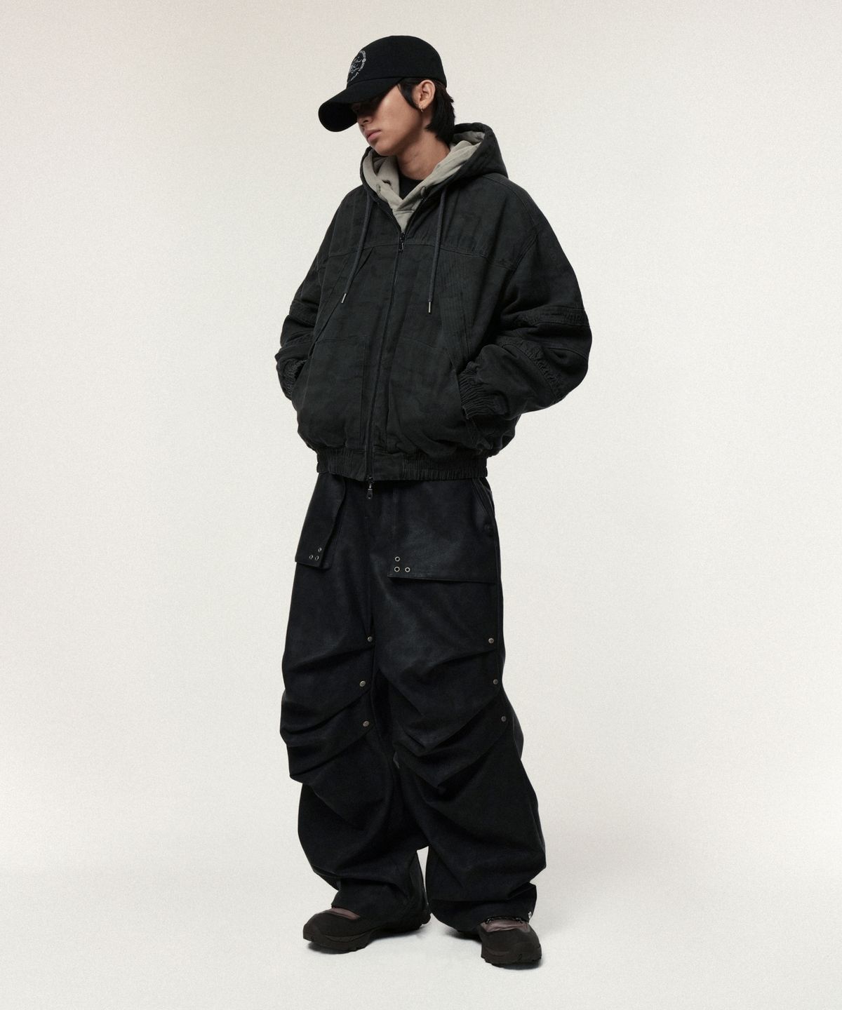 아이돈워너셀(IDWS) Hibiki Vegan Leather Pants Black