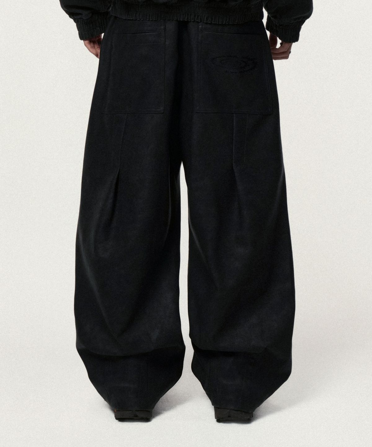 아이돈워너셀(IDWS) Hibiki Vegan Leather Pants Black