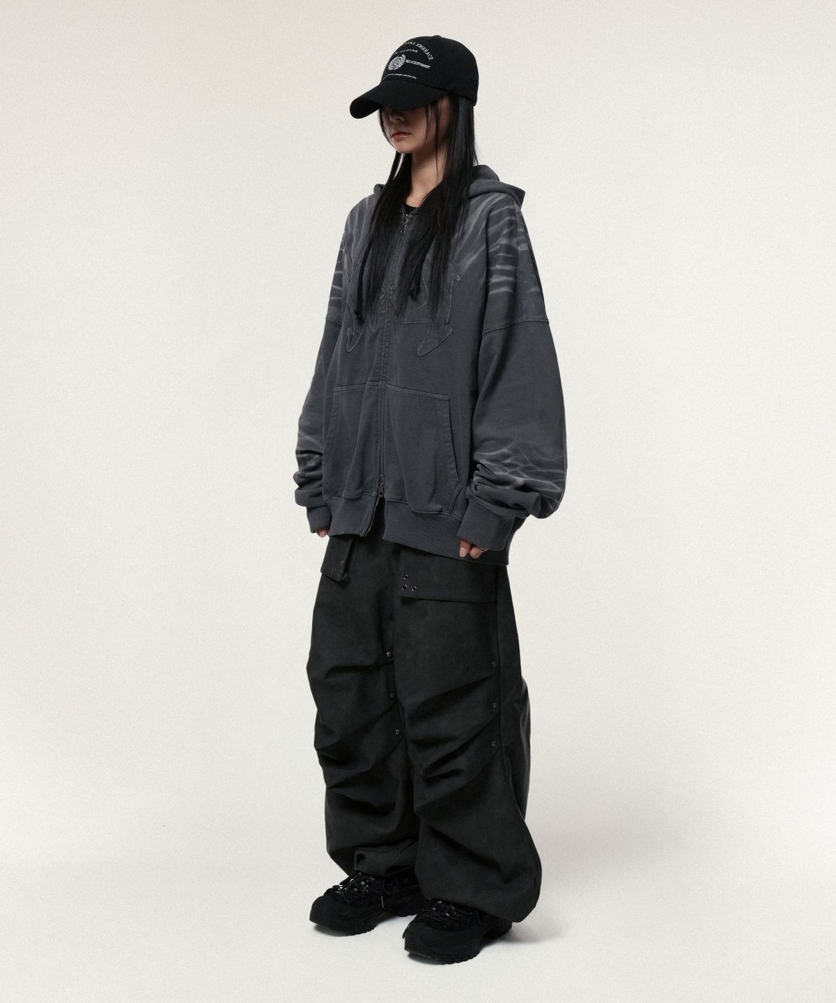 아이돈워너셀(IDWS) Hibiki Vegan Leather Pants Charcoal