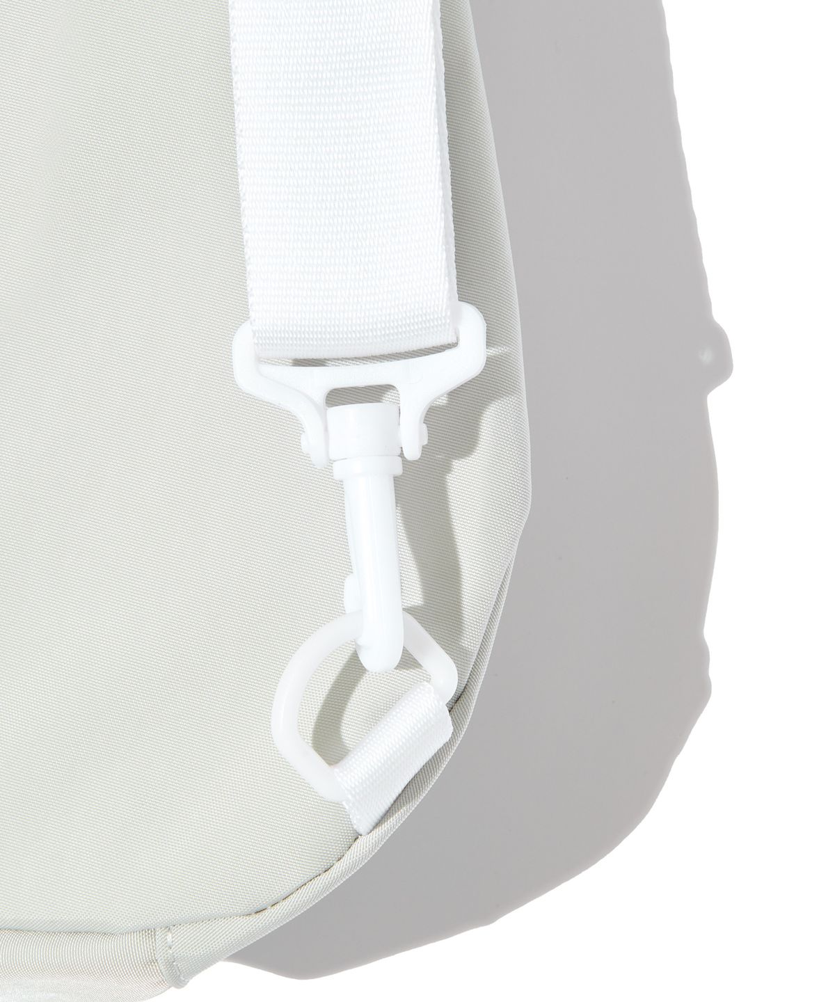 피스메이커(PIECE MAKER) EX NYLON SLING BAG (LIGHT GREY)