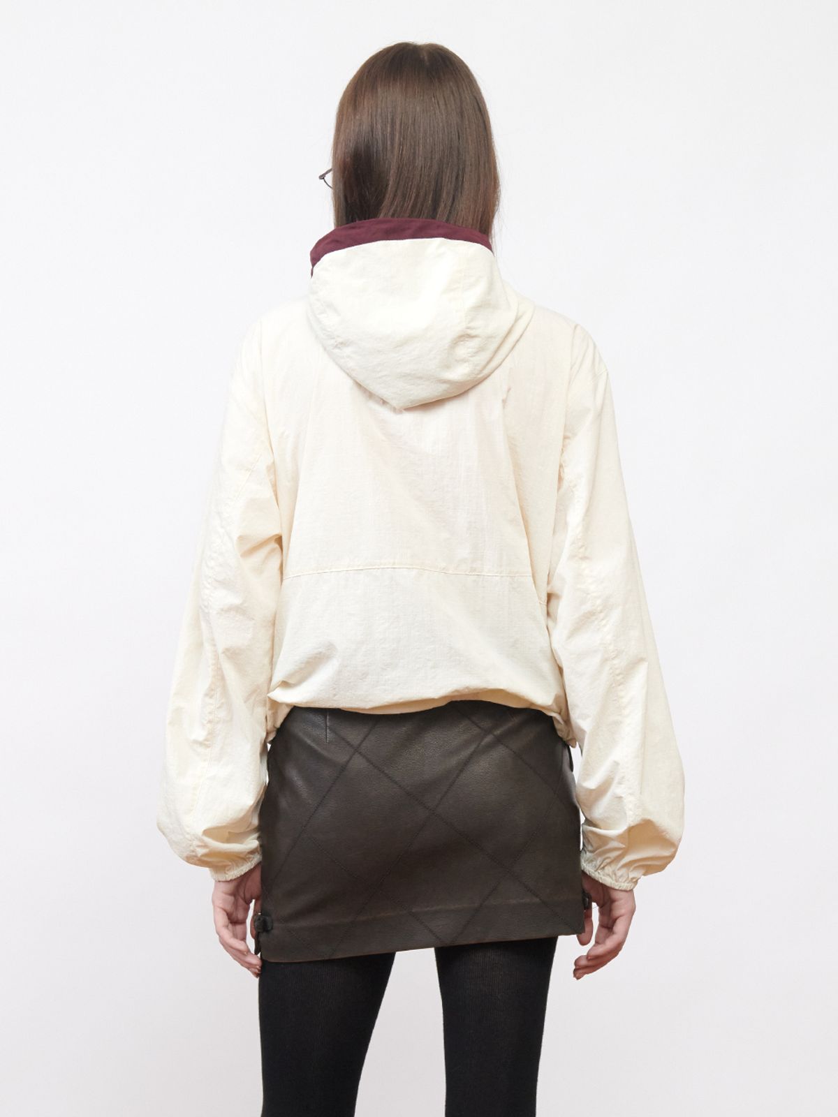 기준(KIJUN) Logo Windbreaker Ivory