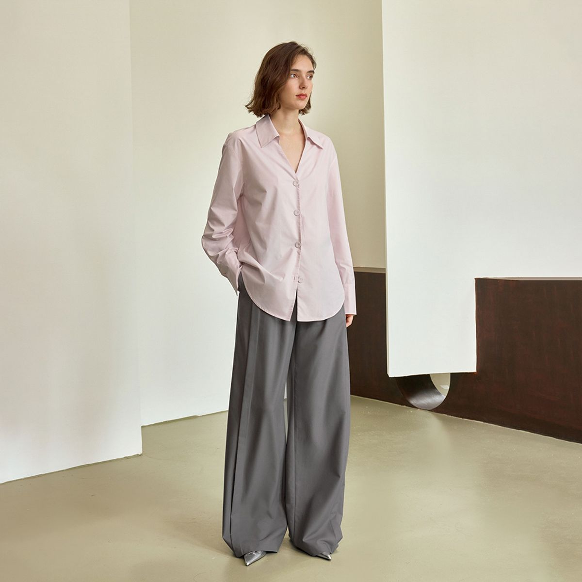 와이와이아이엠(YYIAM) YY_V-neck collar classic shirt_2color