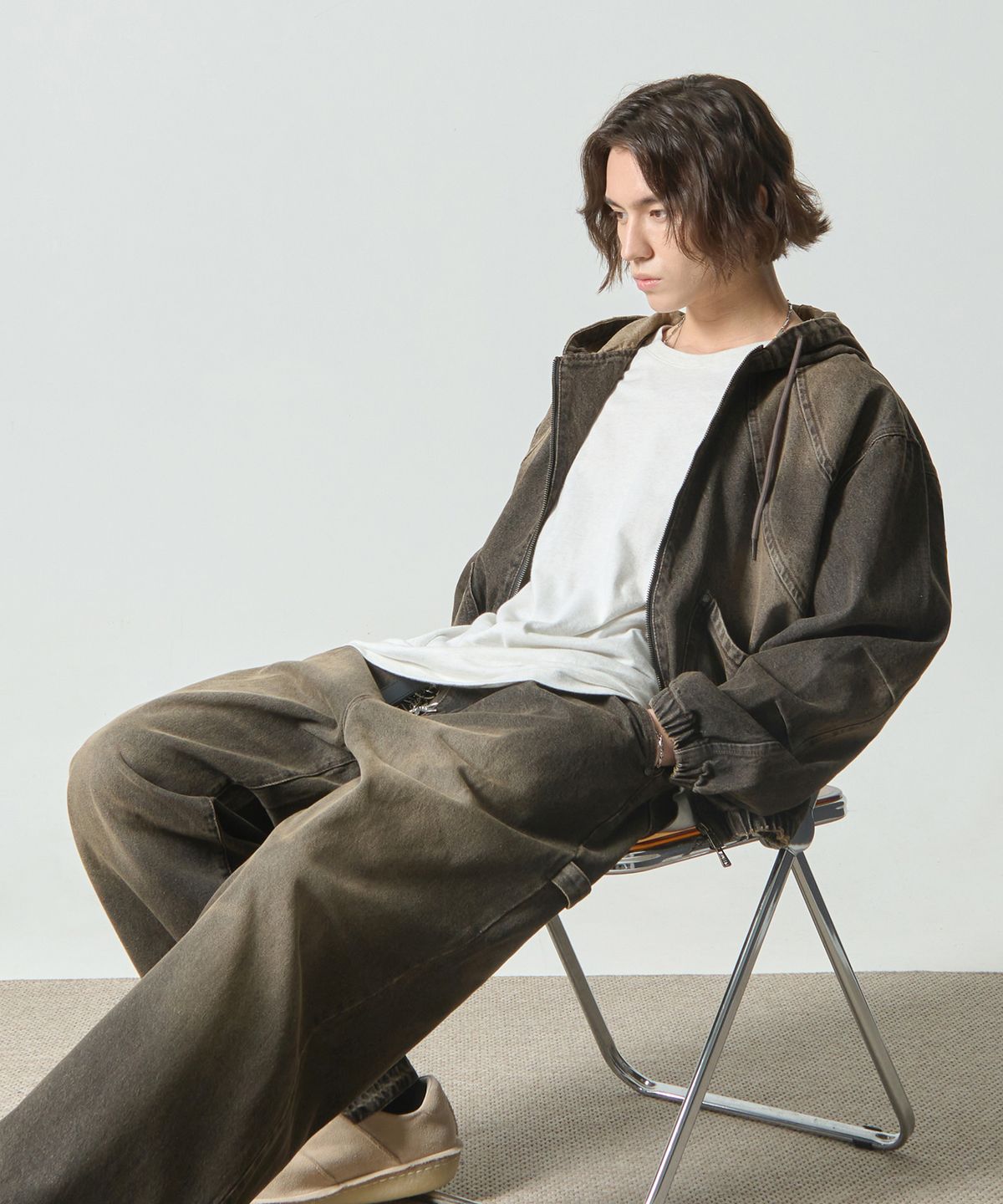 디미트리블랙(DIMITRI BLACK) VLAD 워시드 슬래쉬 데님 후드 자켓_더스트블랙
