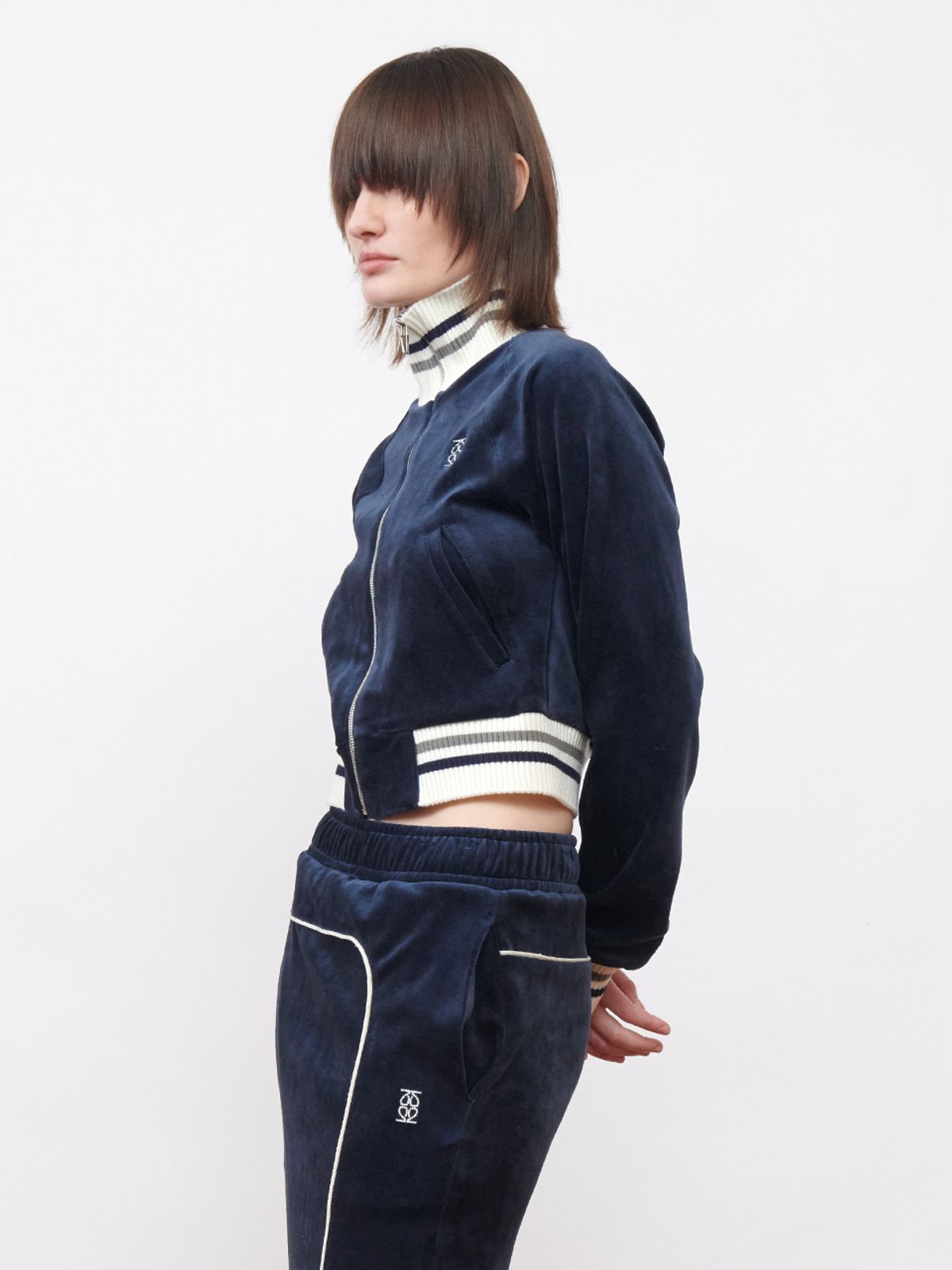 기준(KIJUN) Velour Track Jacket Navy