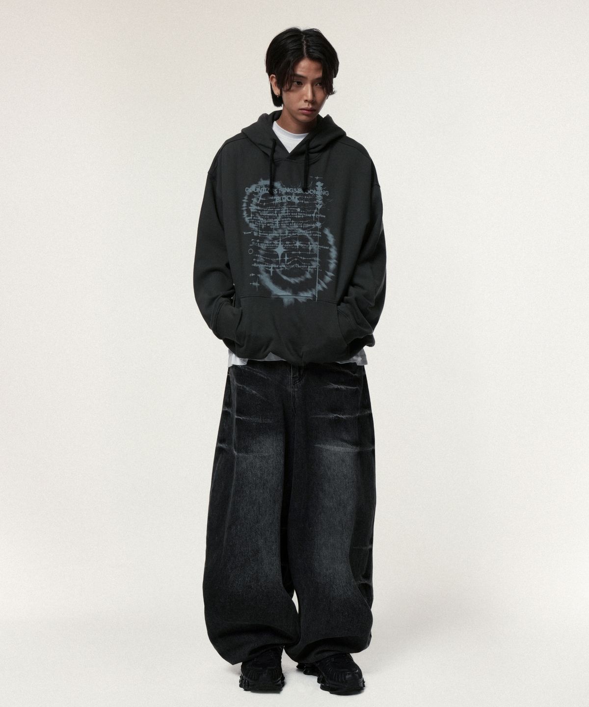 아이돈워너셀(IDWS) Countless Bloom Hoodie Charcoal
