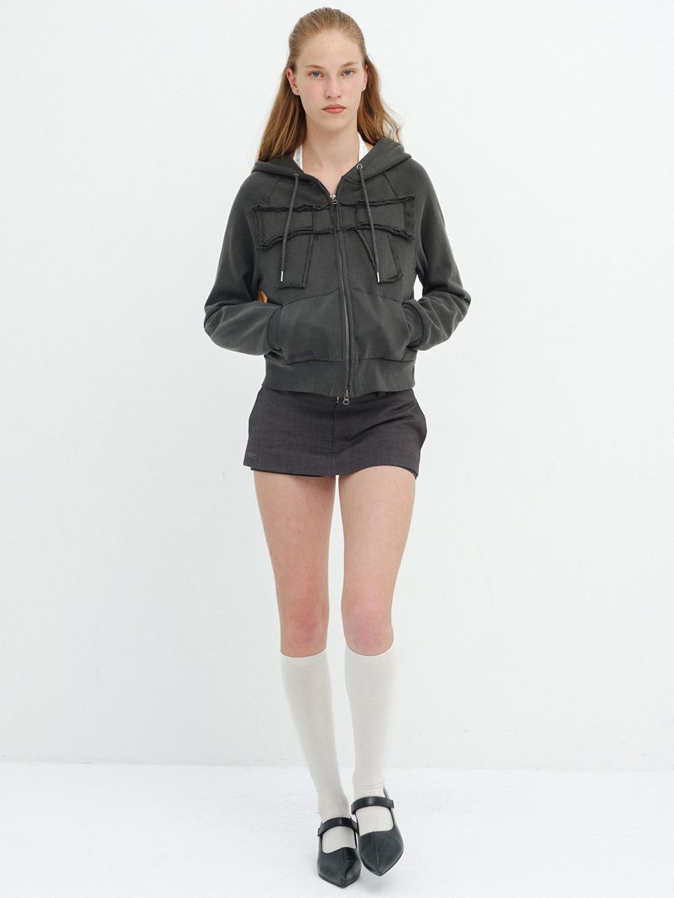 MUSINSA公式 | CERRIC BIG RIBBON HOODIE ZIP UP / CHARCOAL