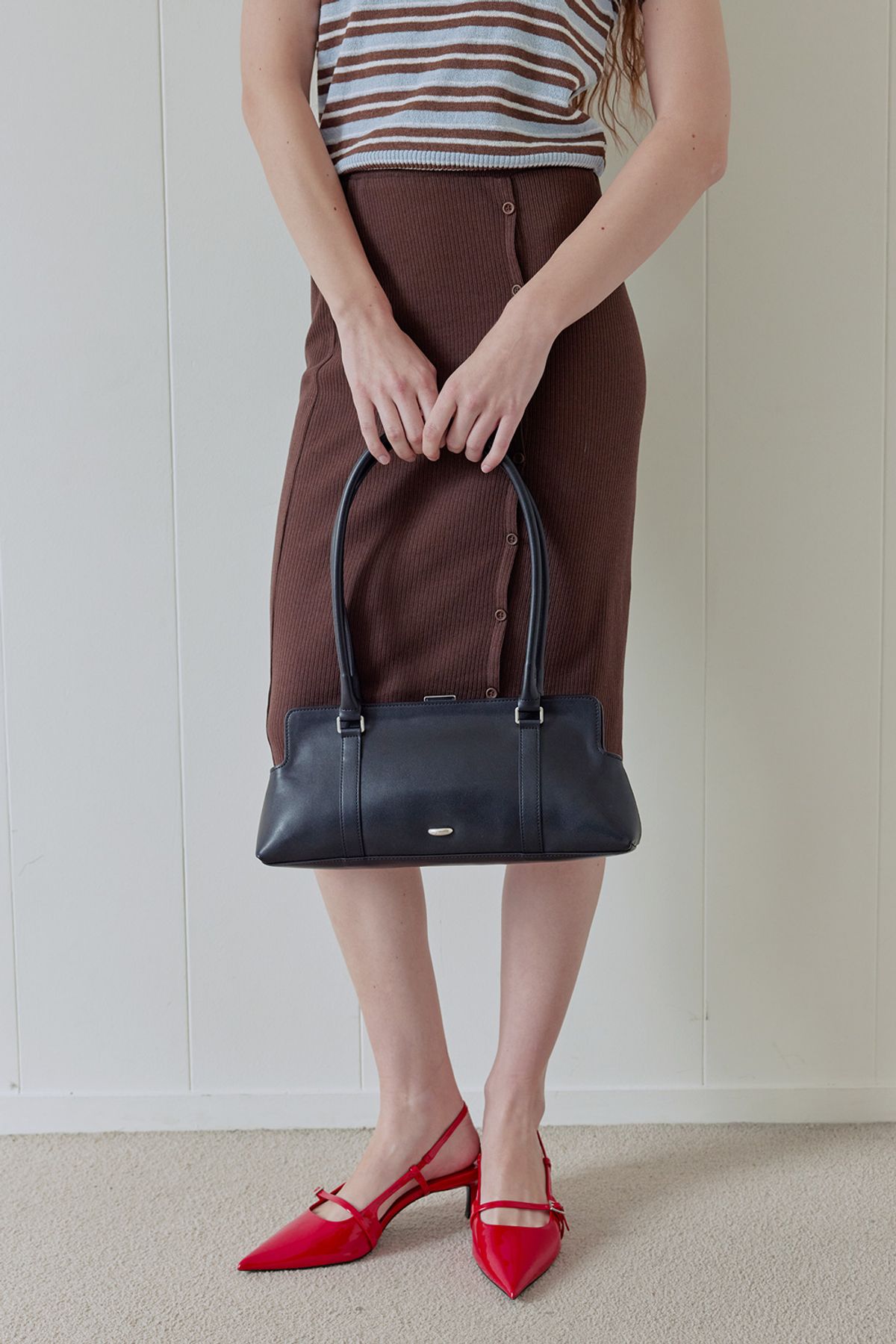 애프터아워즈(AFTERHOURS) FRAME SHOULDER BAG (BLACK)
