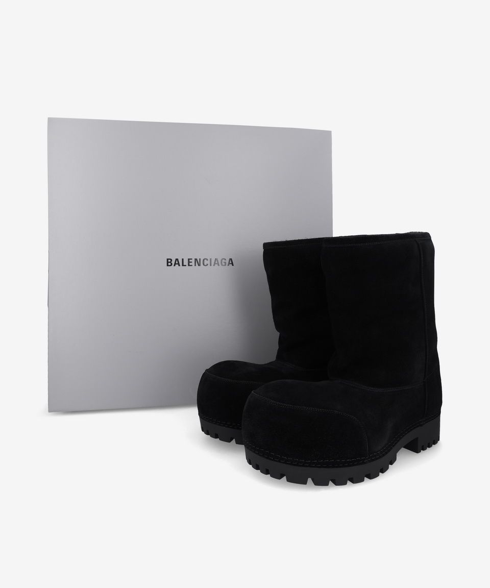MUSINSA | BALENCIAGA Alaska Fur Low Boots - Black / 802174WBFC11000