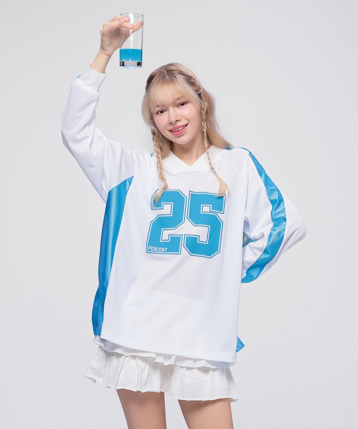 이십오퍼센테이지(25PERCENTAGE) 25P 넘버 블록코어 긴팔 티셔츠 25B41220BL