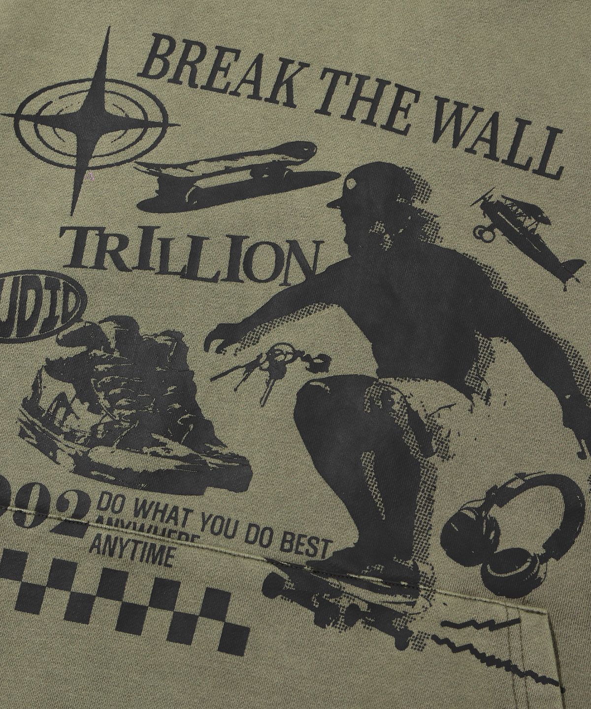 트릴리온(TRILLION) 스케이트보드 피그먼트 그래픽 오버핏 후드 (KHAKI)
