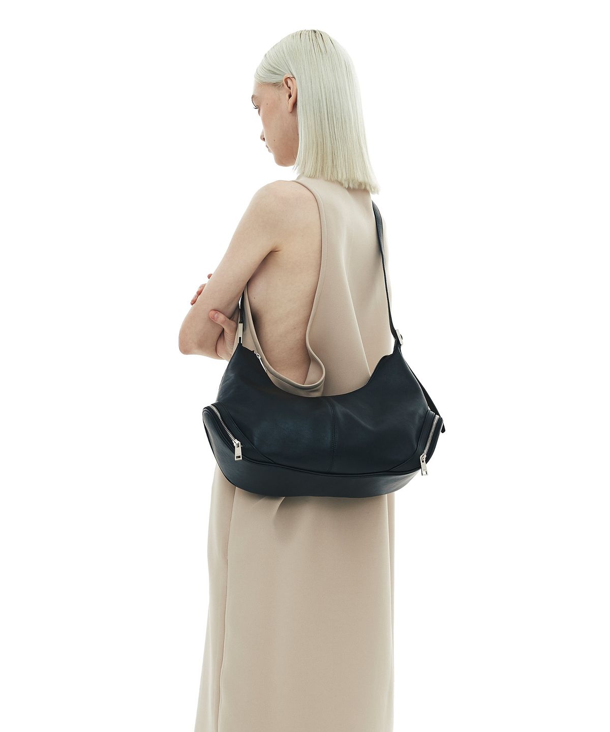 오소이(OSOI) CARGO HOBO LARGE [BLACK]