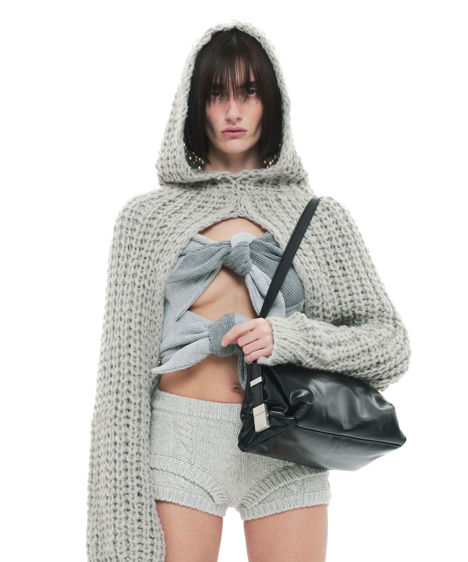 MUSINSA公式 | OSOI PILLOW BAU [BLACK]