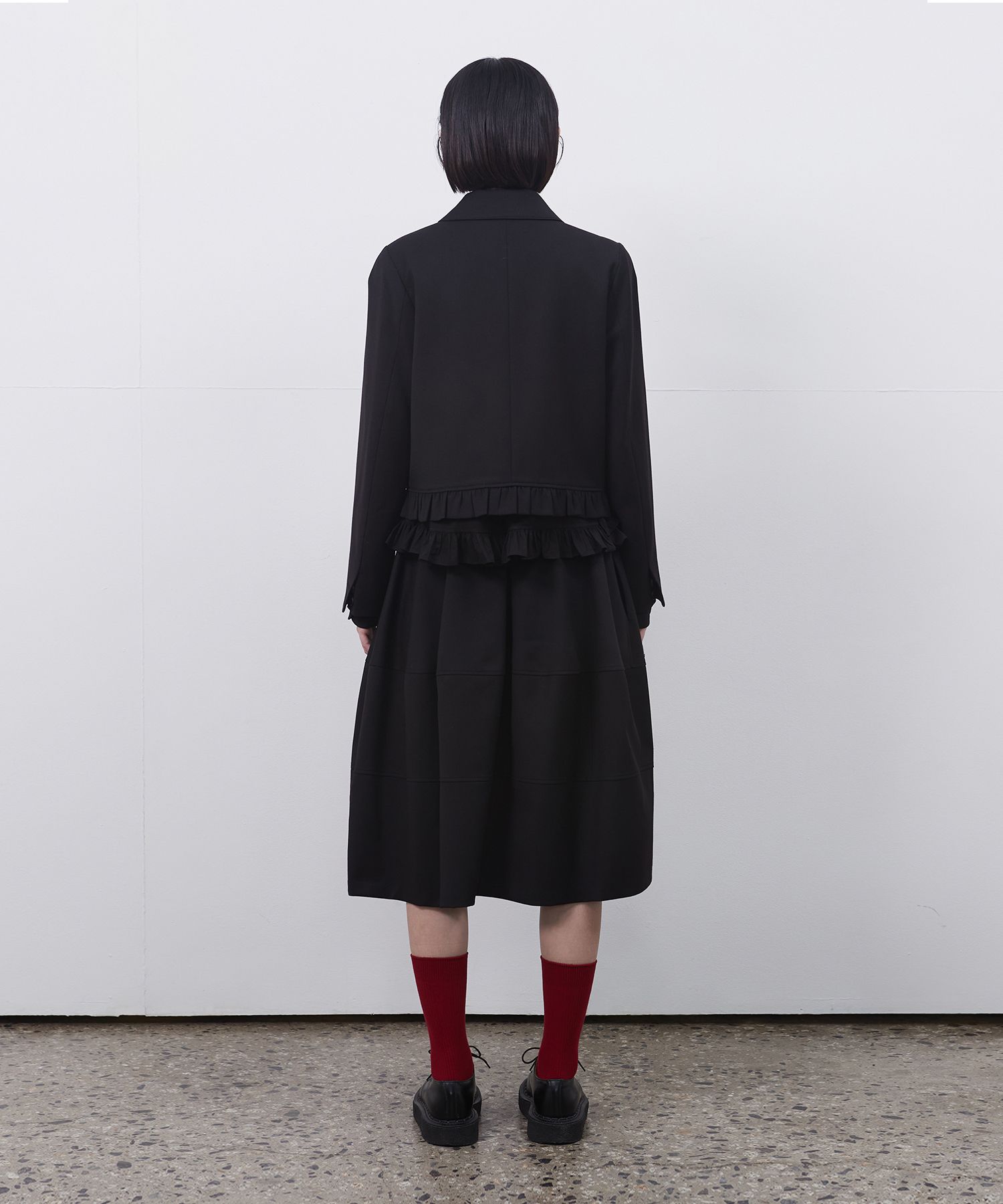 ジャケット OHESHIO ROUND FRILL JACKET, BLACK 오헤시오(OHESHIO) ROUND FRILL JACKET, BLACK - 사이즈 & 후기