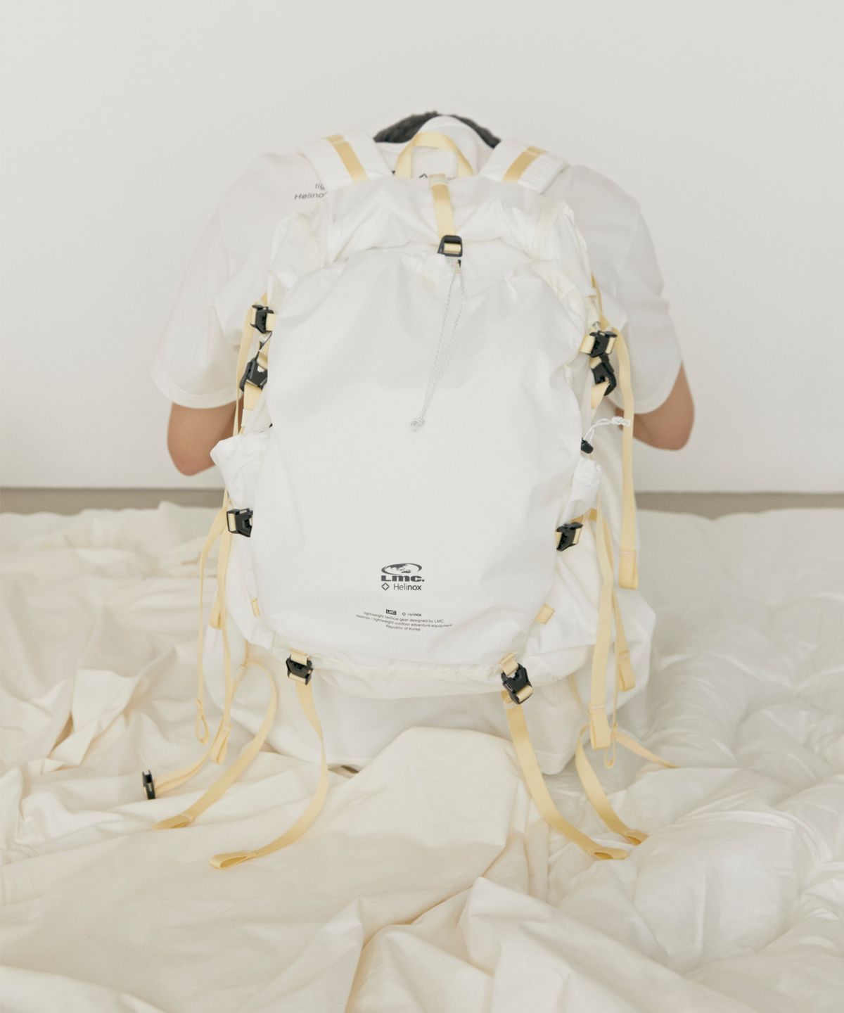 엘엠씨(LMC) LMC x HELINOX LIGHT ROLL TOP BACKPACK white