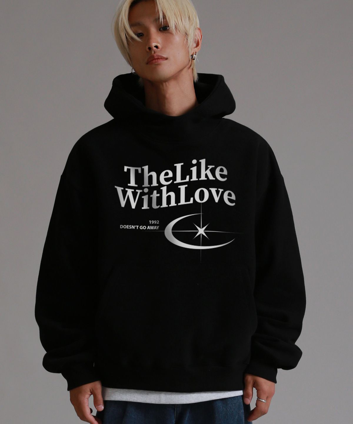 라이크더모스트(LIKE THE MOST) 위드모스트 피치스킨 오버 후디_블랙