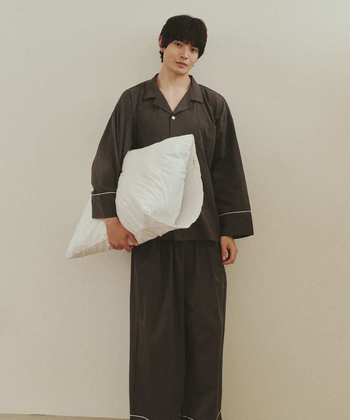 오끼뜨(OGGITT) (uni)도미토리 파이프 파자마 차콜