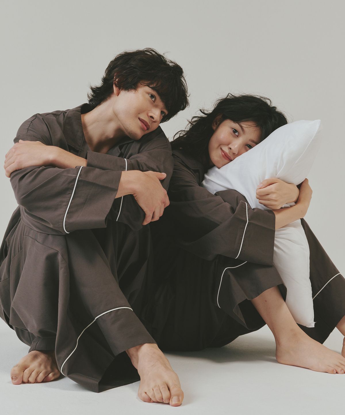오끼뜨(OGGITT) (uni)도미토리 파이프 파자마 차콜