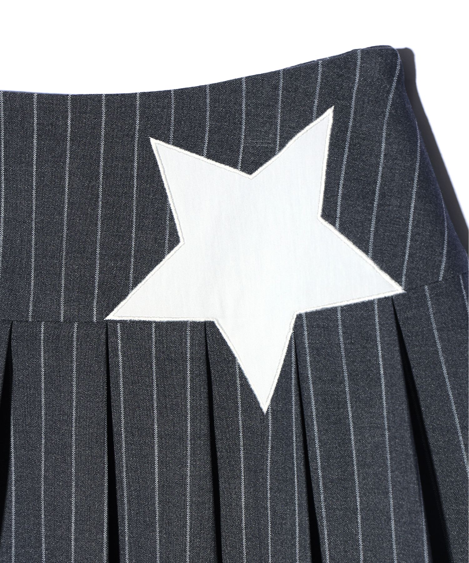 ★24-25FW新作★YOUHEE★PIN STRIPE STAR PLEATS SKIRT MUSINSA | YOUHEE PIN STRIPE STAR PLEATS SKIRT CHARCOAL