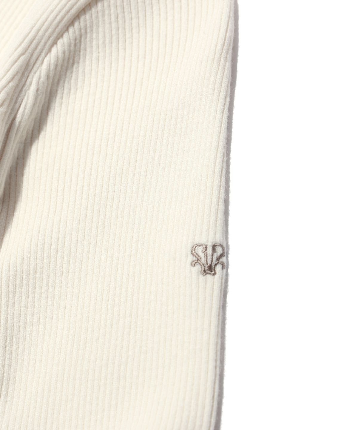 유희(YOUHEE) BASIC LOGO KNIT IVORY