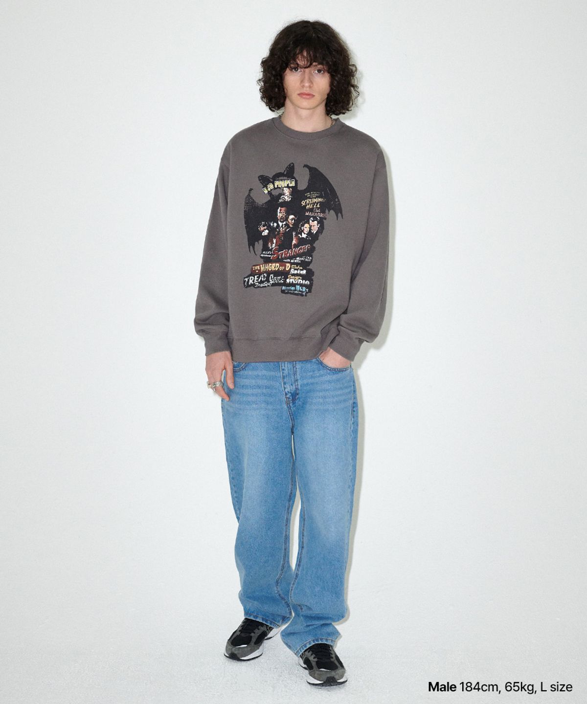 마하그리드(MAHAGRID) BAT POSTER COLLAGE SWEATSHIRT GREY(MG2EFMM459A)