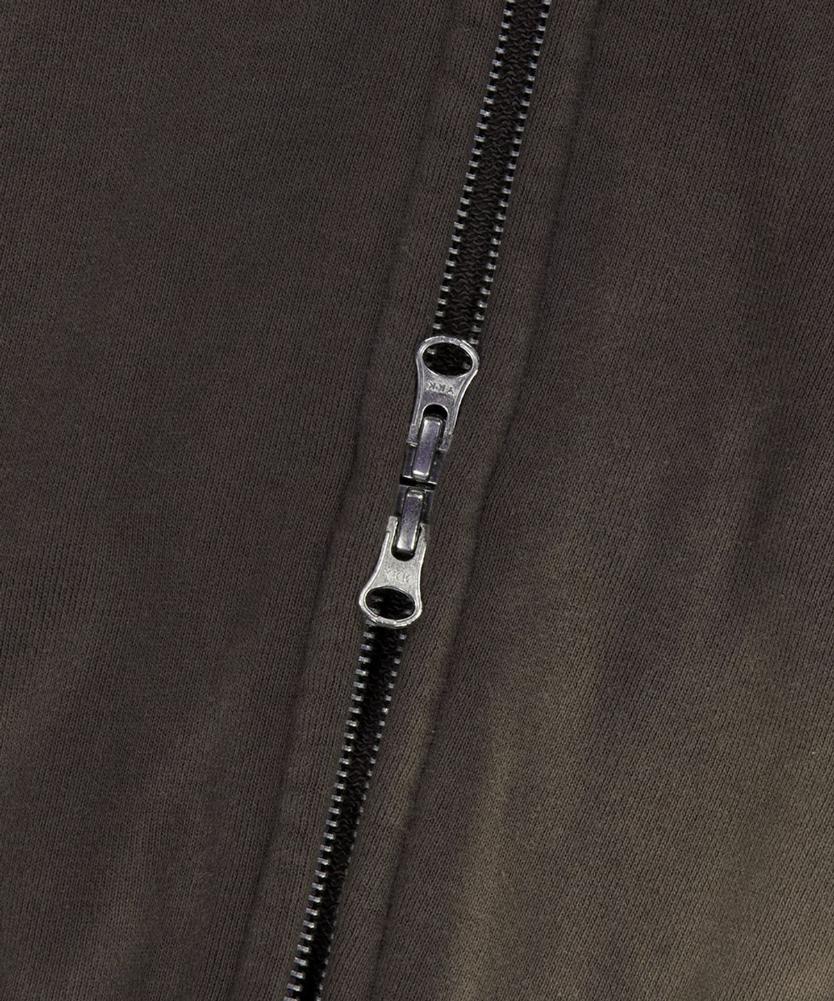 마하그리드(MAHAGRID) SPRAY GRAFFITI ZIP UP HOODIE CHARCOAL(MG2EFMM493A)