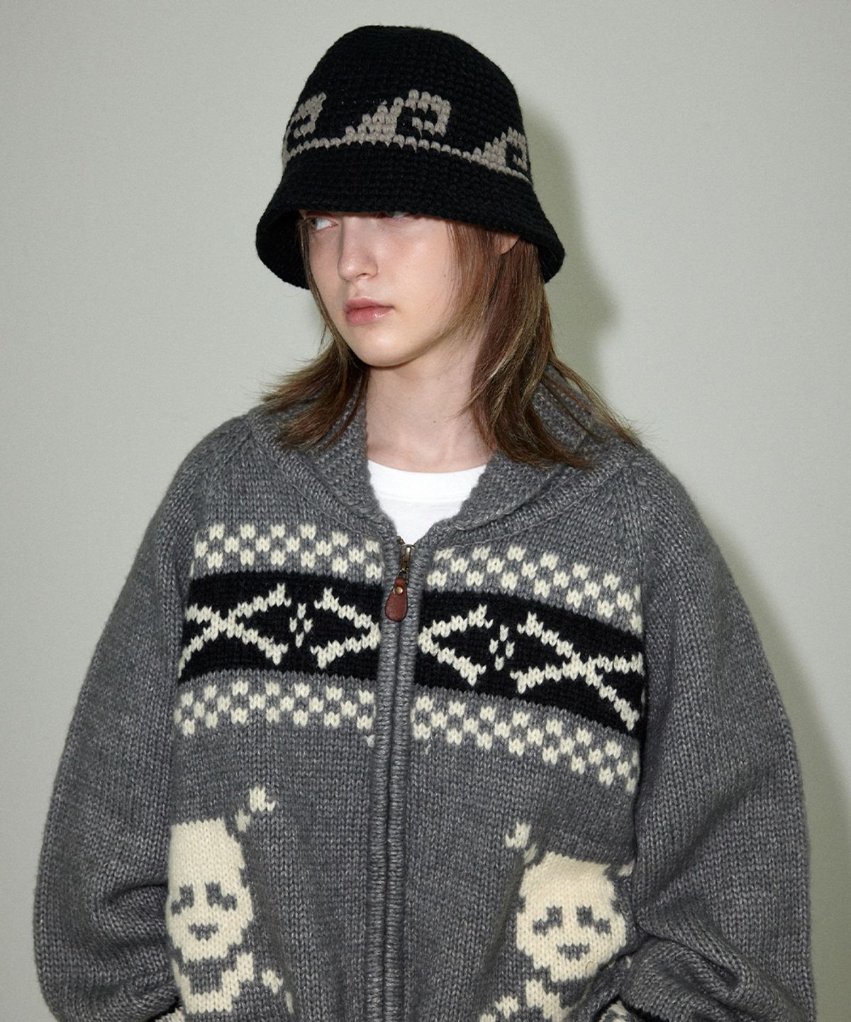 마하그리드(MAHAGRID) SWELL HANDMADE KNIT BUCKET HAT BLACK(MG2EFMAB35A)