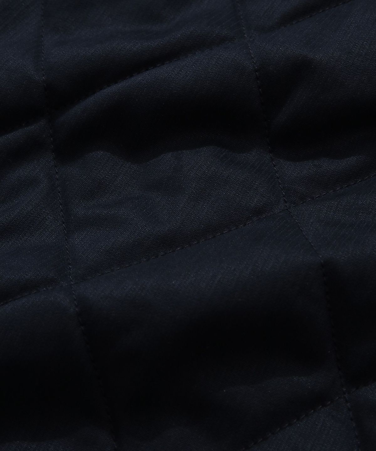 커버낫 우먼(COVERNAT WOMAN) 우먼 퀼팅 랩 미니 스커트 Dark Navy