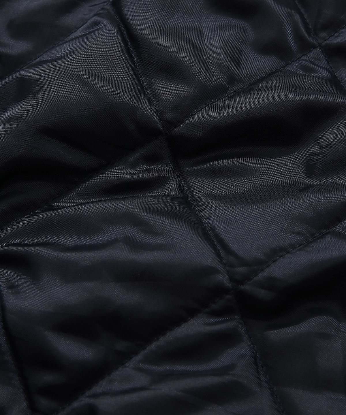 커버낫 우먼(COVERNAT WOMAN) 우먼 퀼팅 랩 미니 스커트 Dark Navy