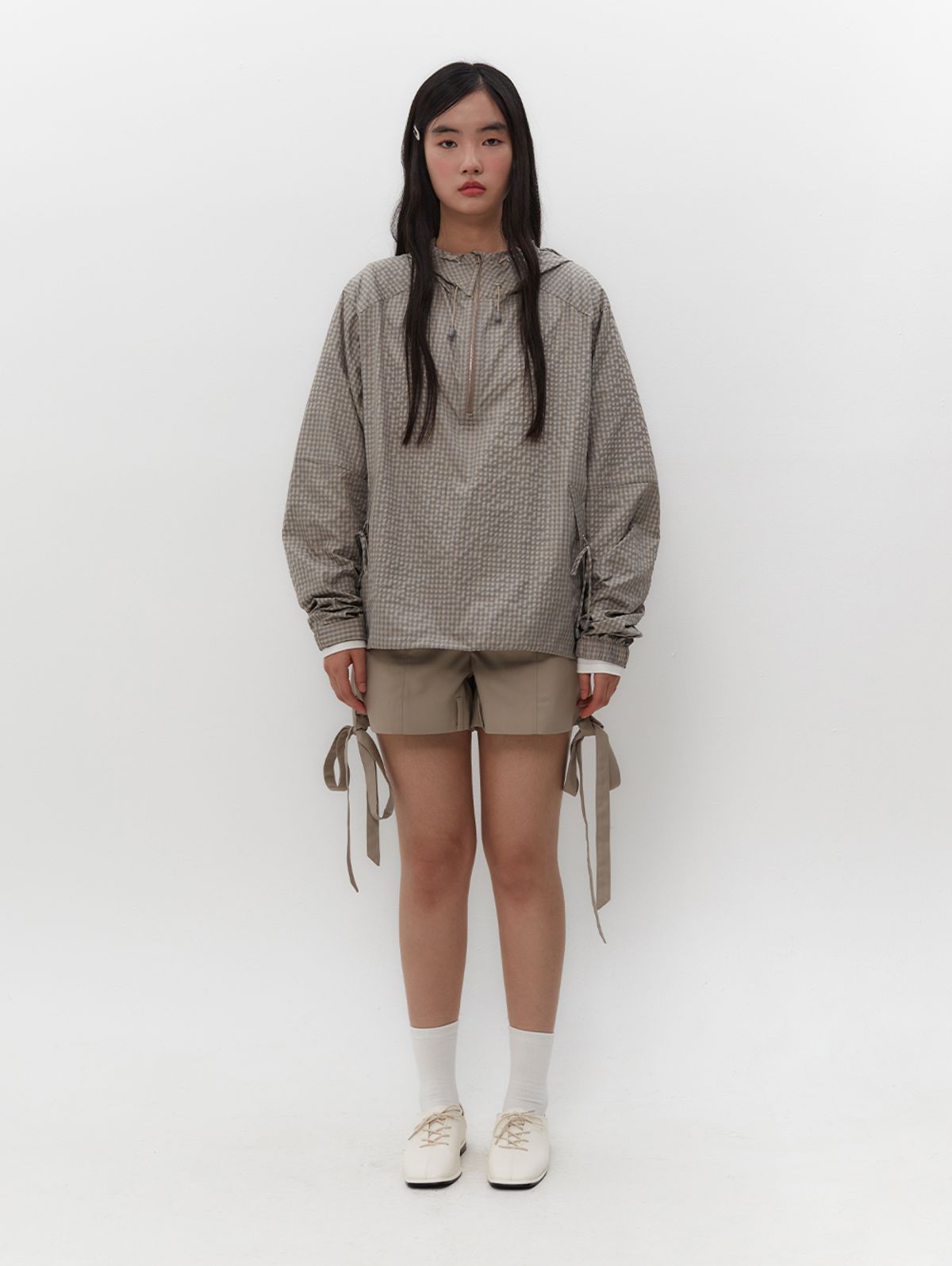 뚜오미오(TUOMIO) CHECK LIGHT ANORAK [BEIGE]