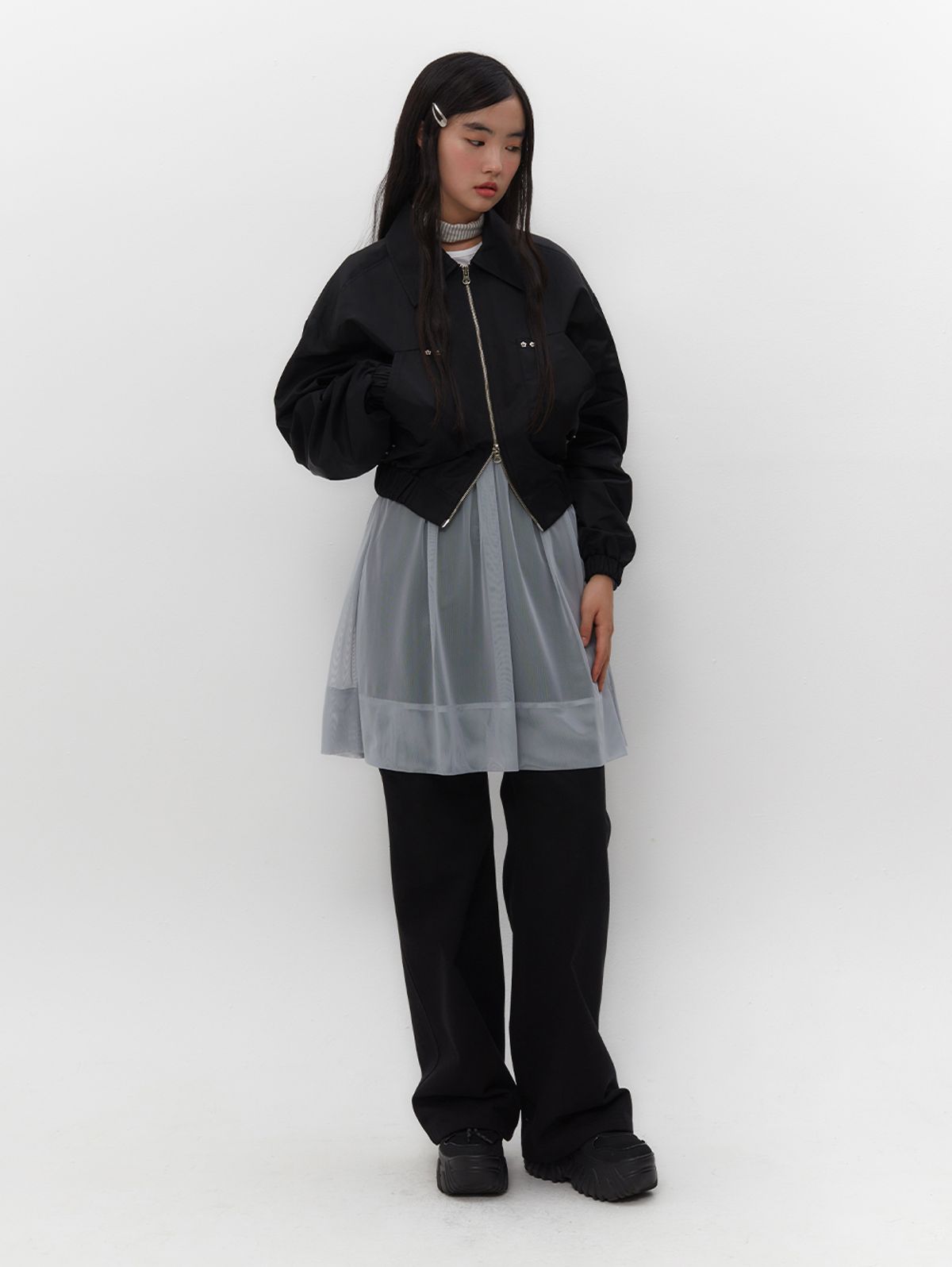 뚜오미오(TUOMIO) RUFFLE BOMBER JACKET [BLACK]