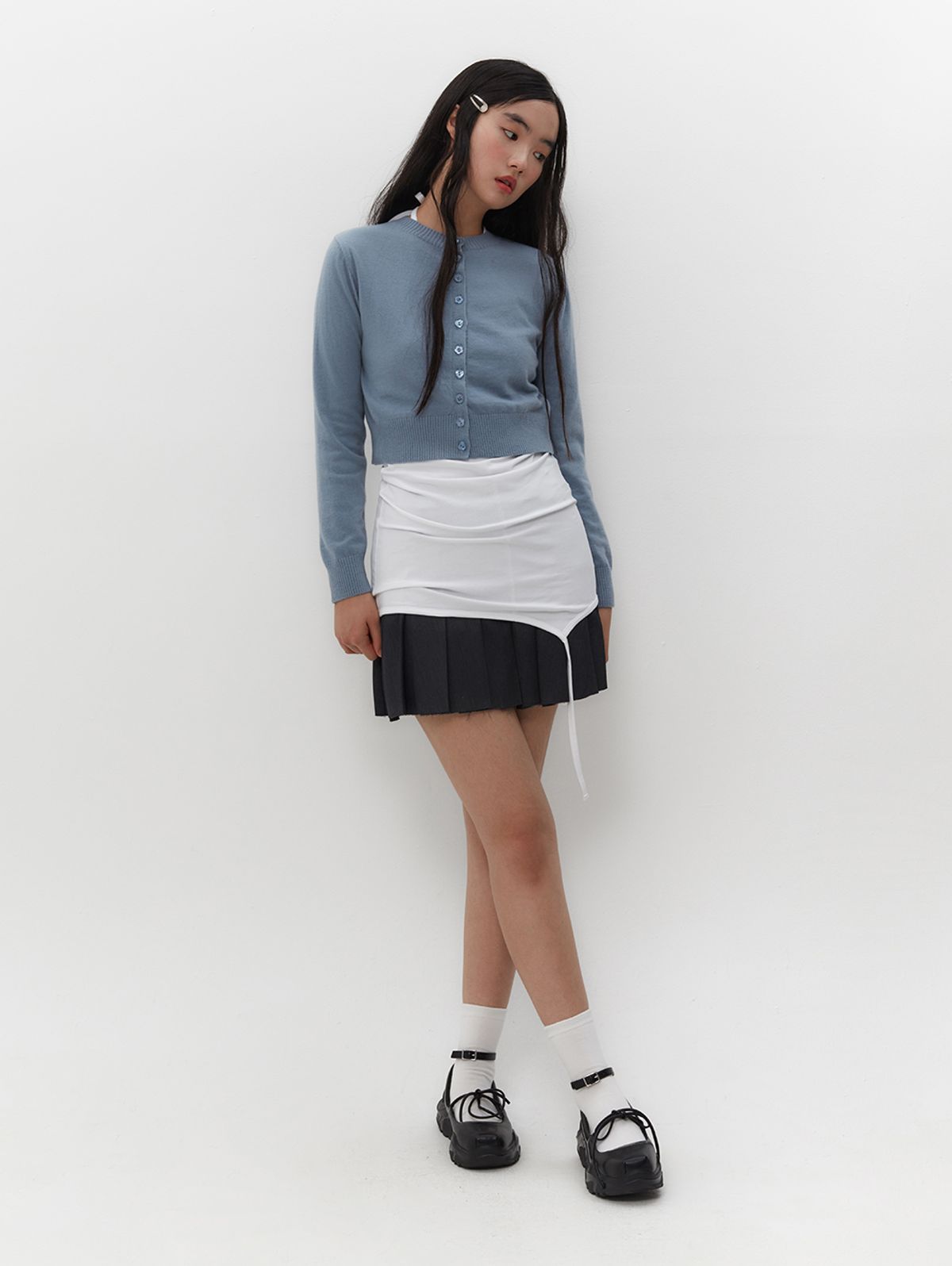 뚜오미오(TUOMIO) BUTTON POINT CARDIGAN [DUSTY BLUE]