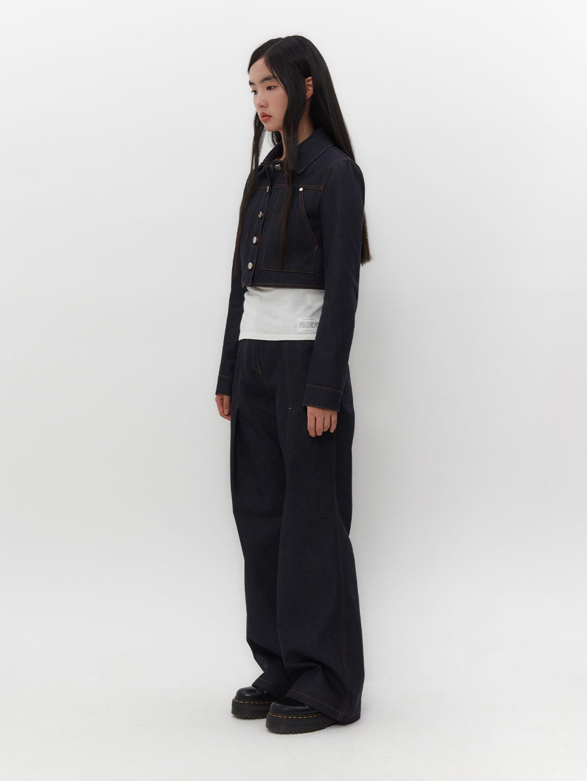 뚜오미오(TUOMIO) TUCKED DENIM PANTS [INDIGO]