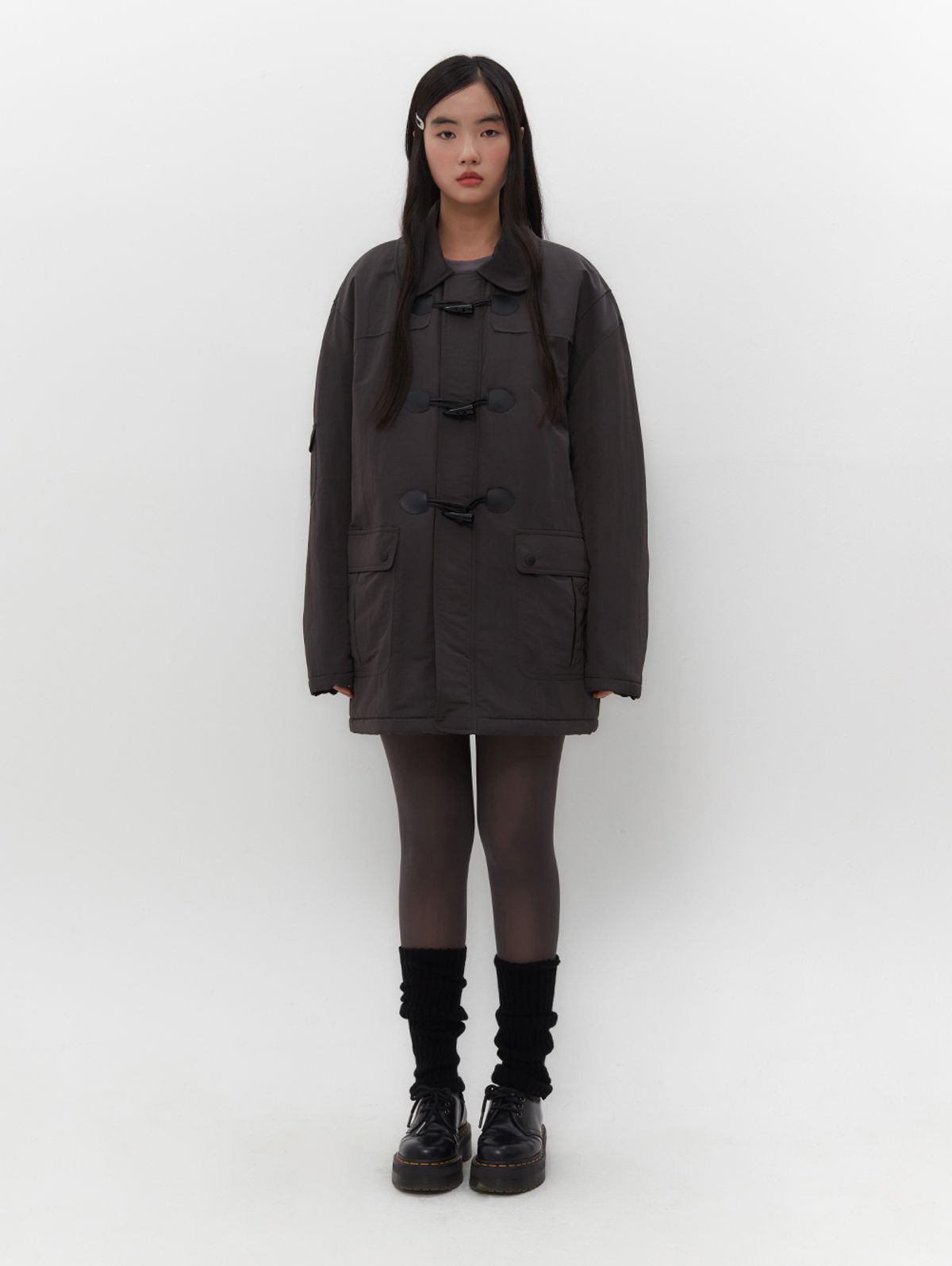 뚜오미오(TUOMIO) DUFFLE PADDED COAT [CHARCOAL]