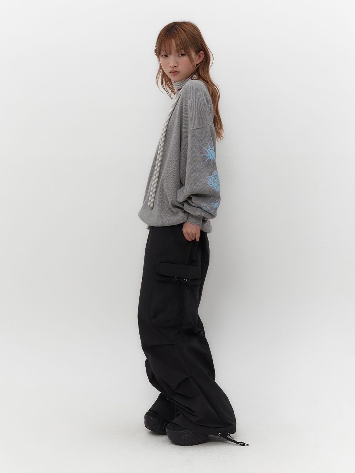 뚜오미오(TUOMIO) GRAPHIC WAFFLE LONG SLEEVES [GREY]