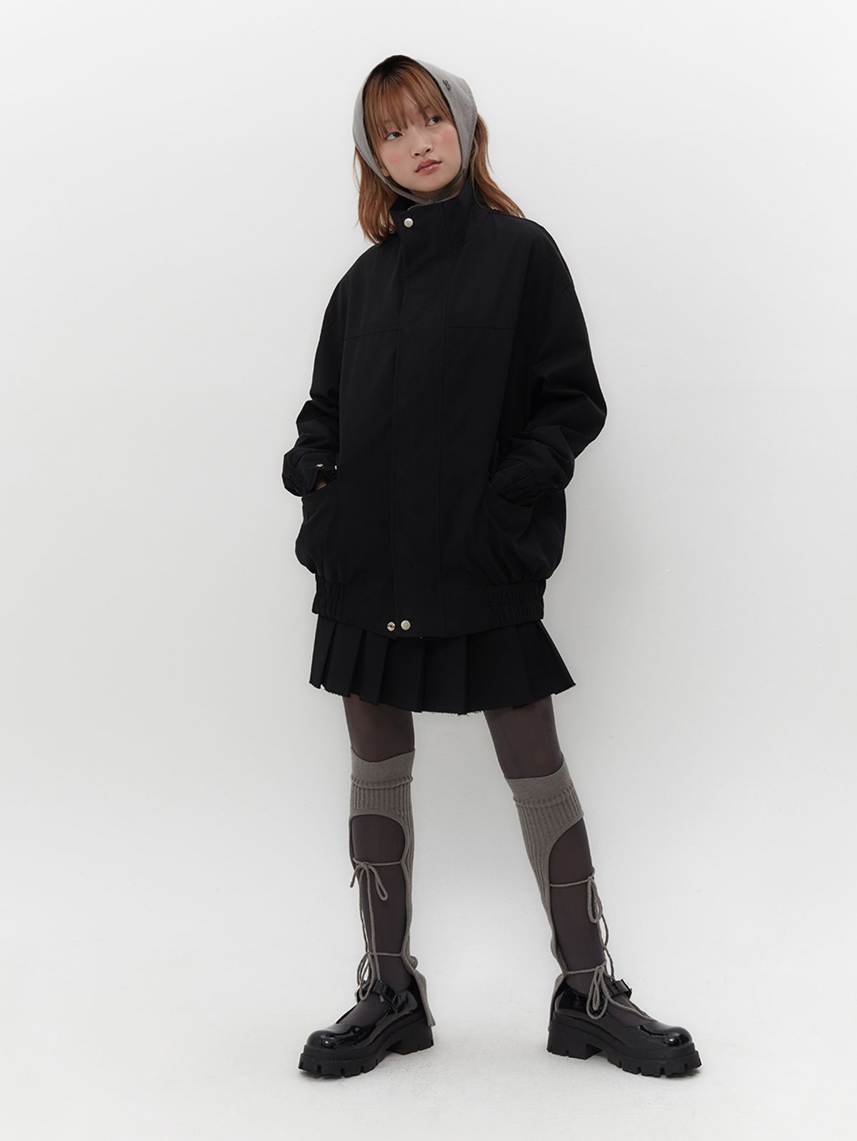 뚜오미오(TUOMIO) RIBBON LEG WARMER [CHARCOAL]