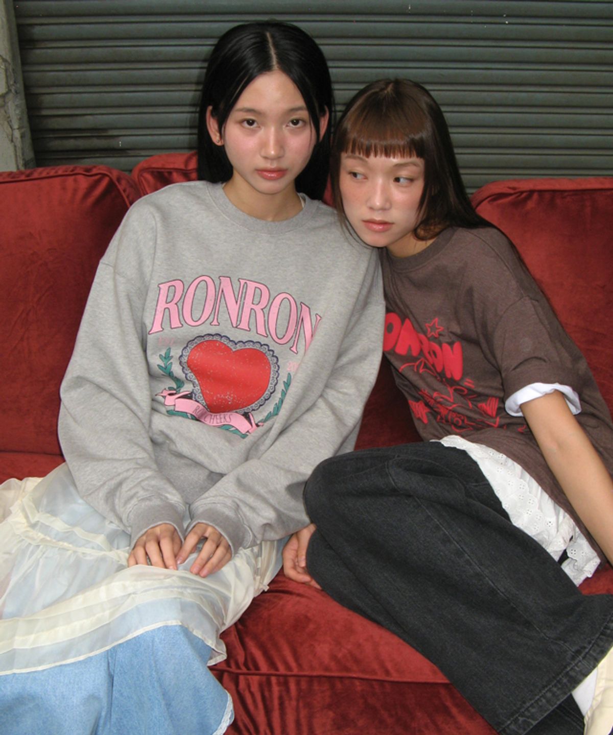 론론(RONRON) RONRON HEART LAUREL SWEATSHIRTS GREY