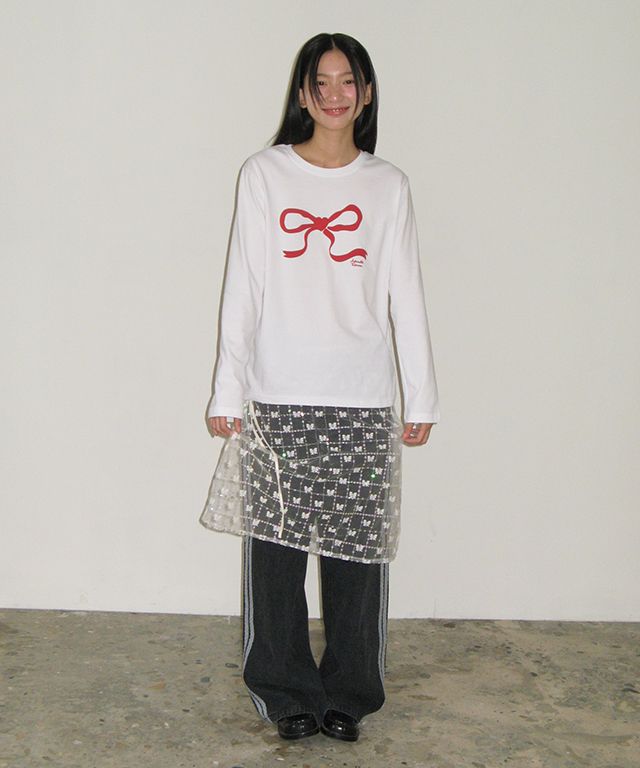 MUSINSA | RONRON EMBO HEART RIBBON BASIC FIT LONG SLEEVE WHITE