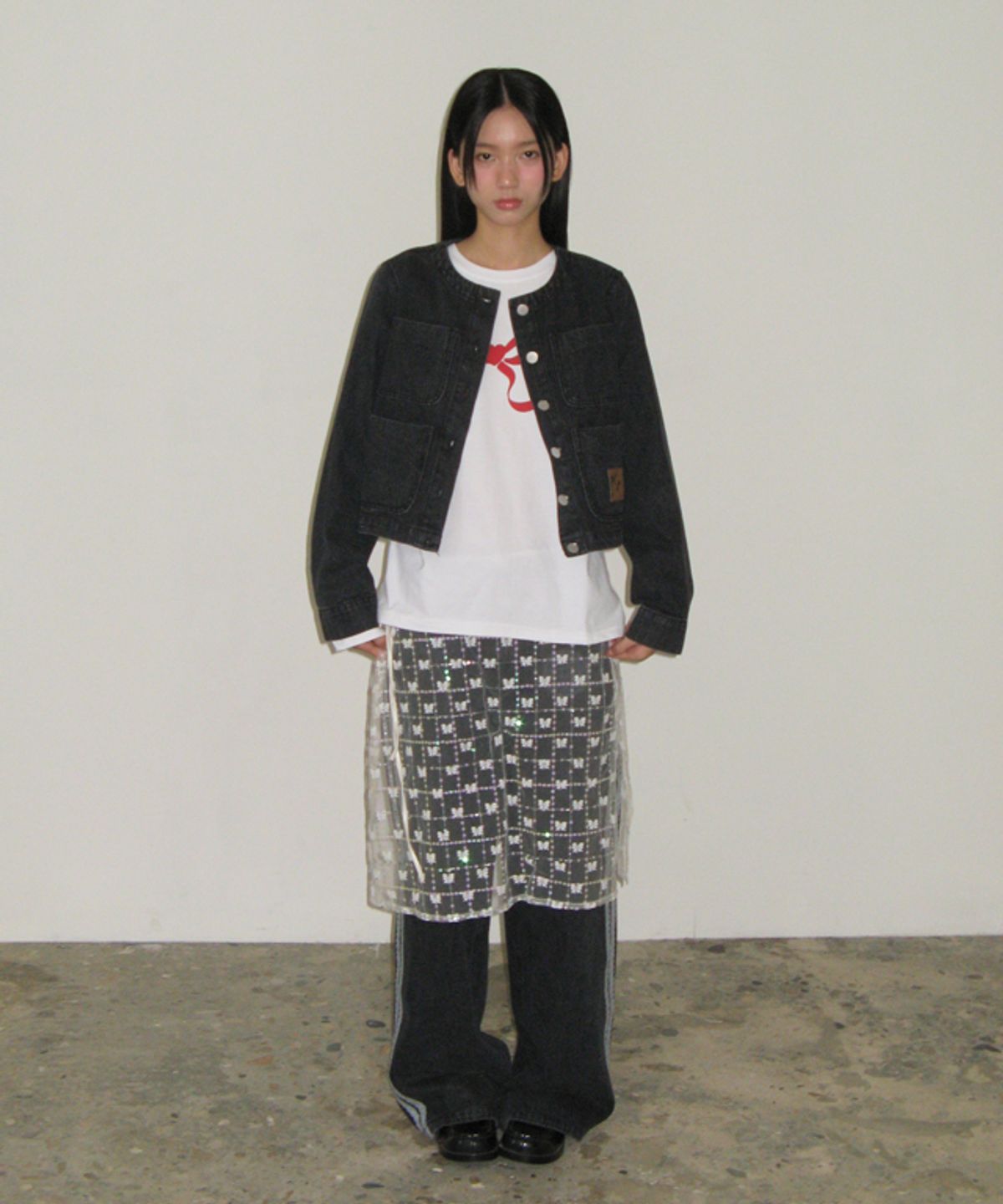 론론(RONRON) EMBO HEART RIBBON BASIC FIT LONG SLEEVE WHITE