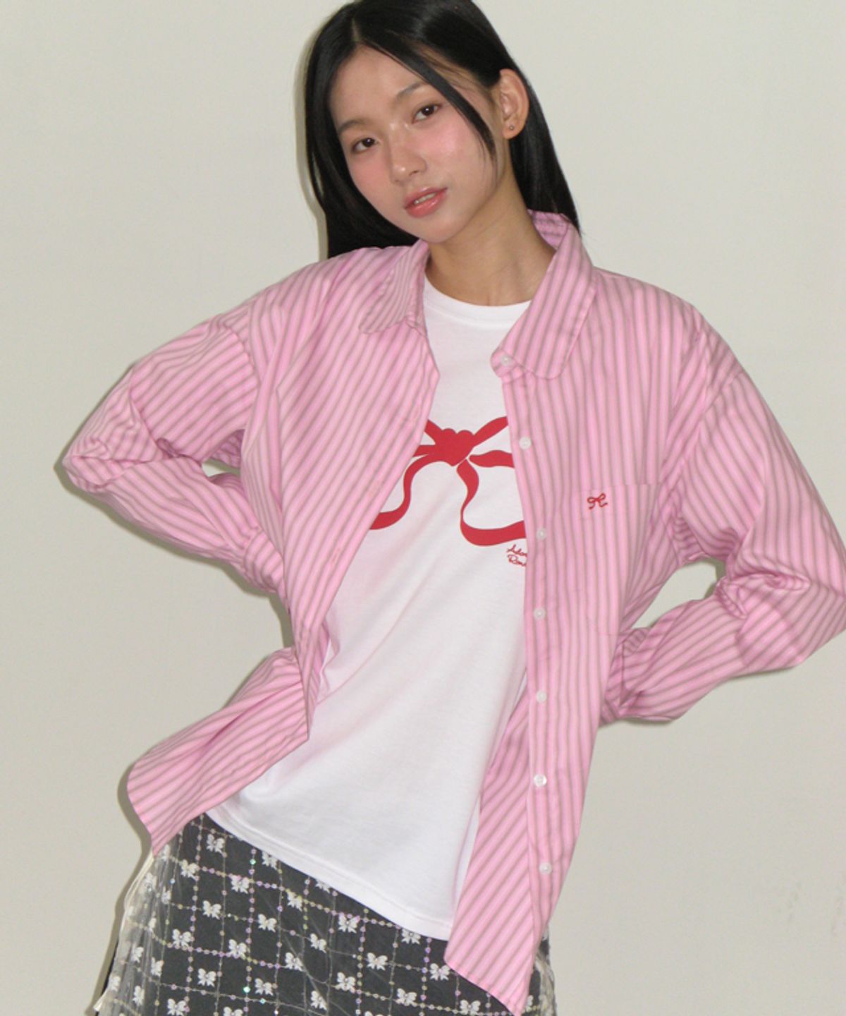 론론(RONRON) EMBO HEART RIBBON BASIC FIT LONG SLEEVE WHITE