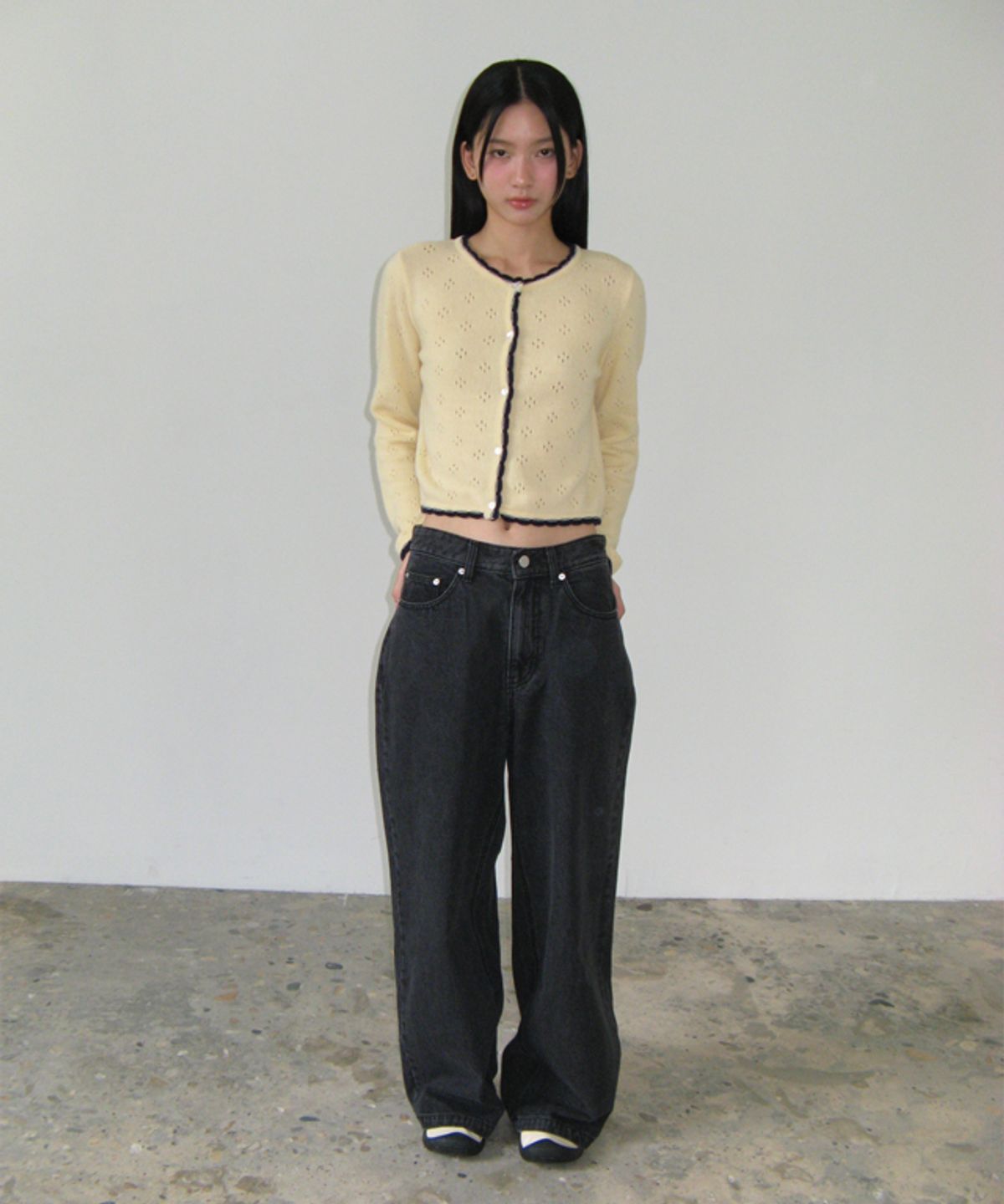 론론(RONRON) HEART BUTTON SCOTCH KNIT CARDIGAN SOFT YELLOW
