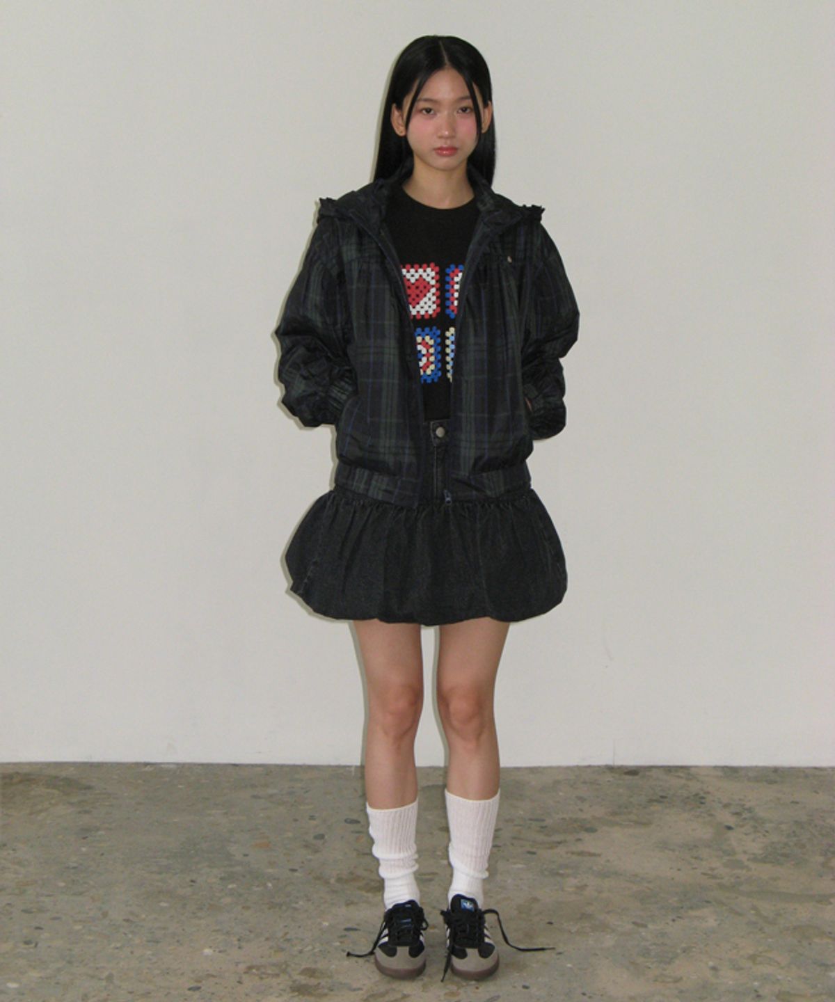 론론(RONRON) PENDANT FRILL HOODIE WIND JUMPER NAVY CHECK