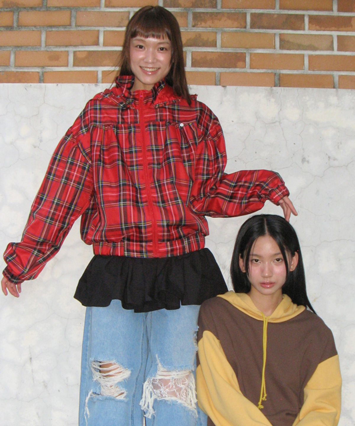 론론(RONRON) PENDANT FRILL HOODIE WIND JUMPER RED CHECK
