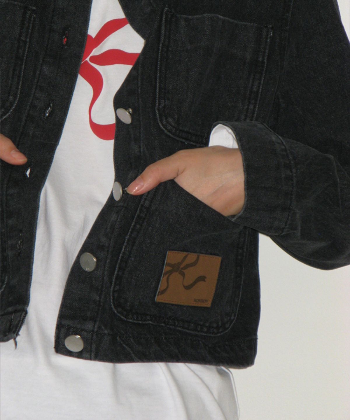 론론(RONRON) NON COLLAR POCKET DENIM JACKET BLACK