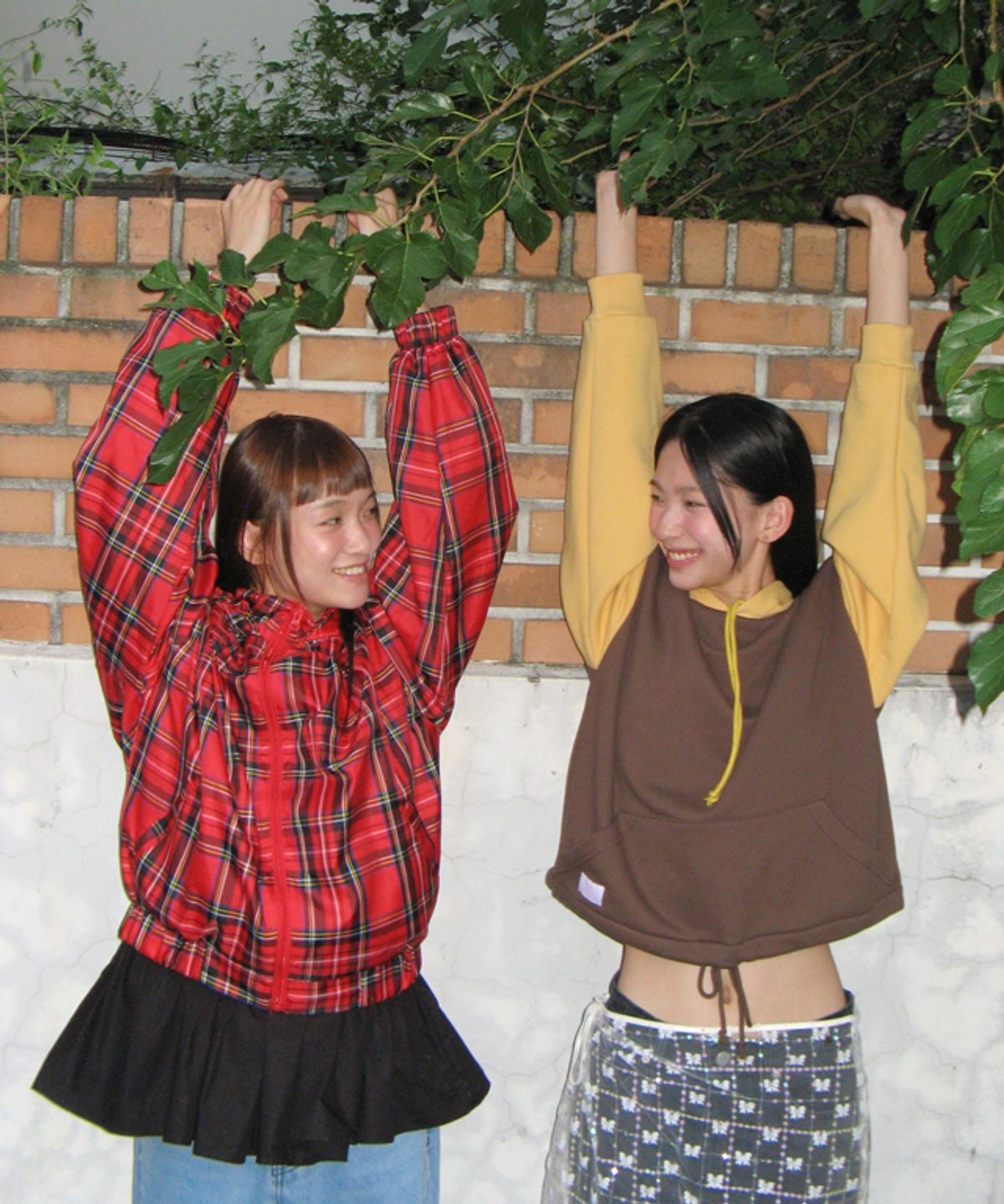 론론(RONRON) BLOCKING HOODIE BROWN MUSTARD