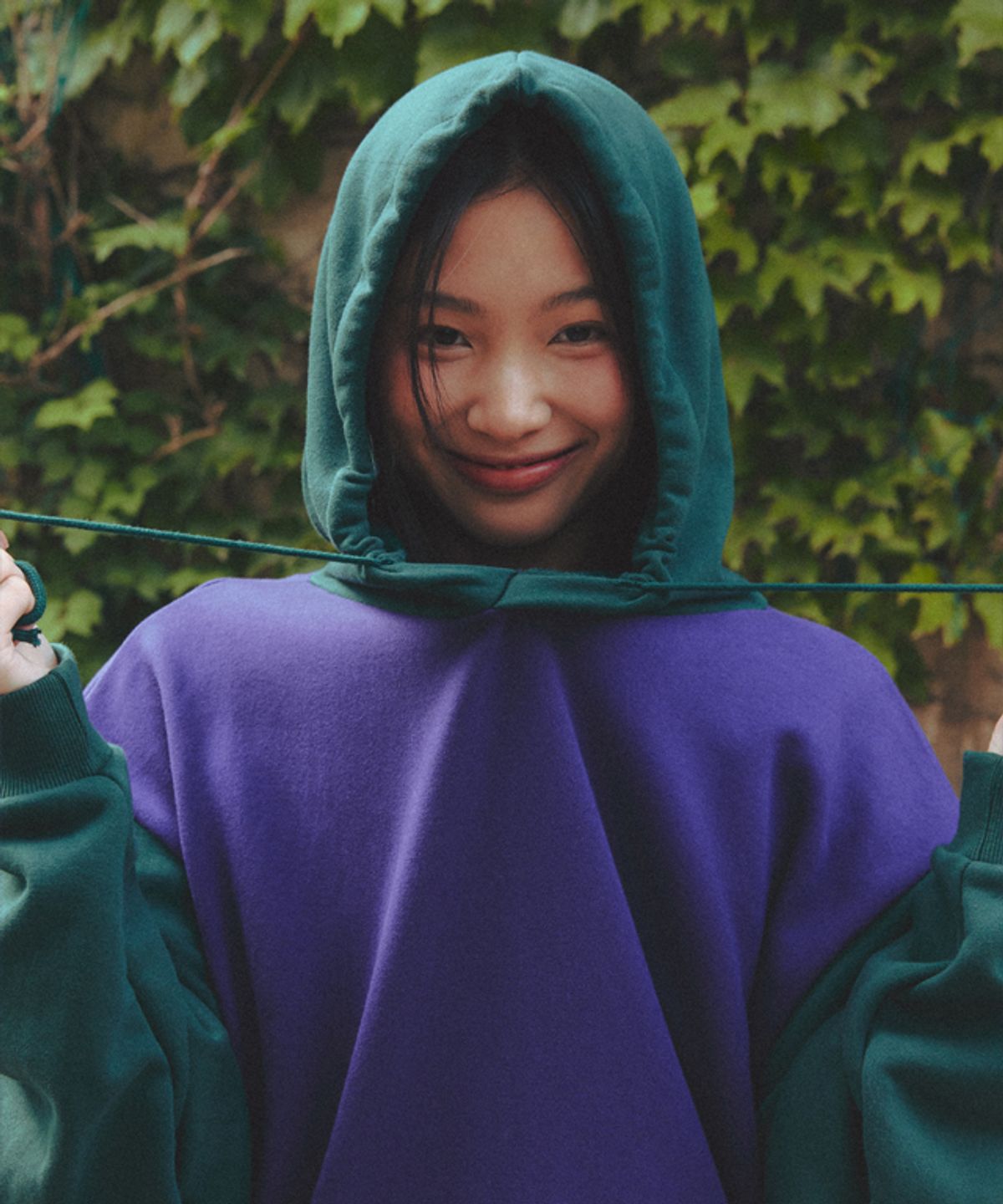 론론(RONRON) BLOCKING HOODIE DEEP GREEN PURPLE