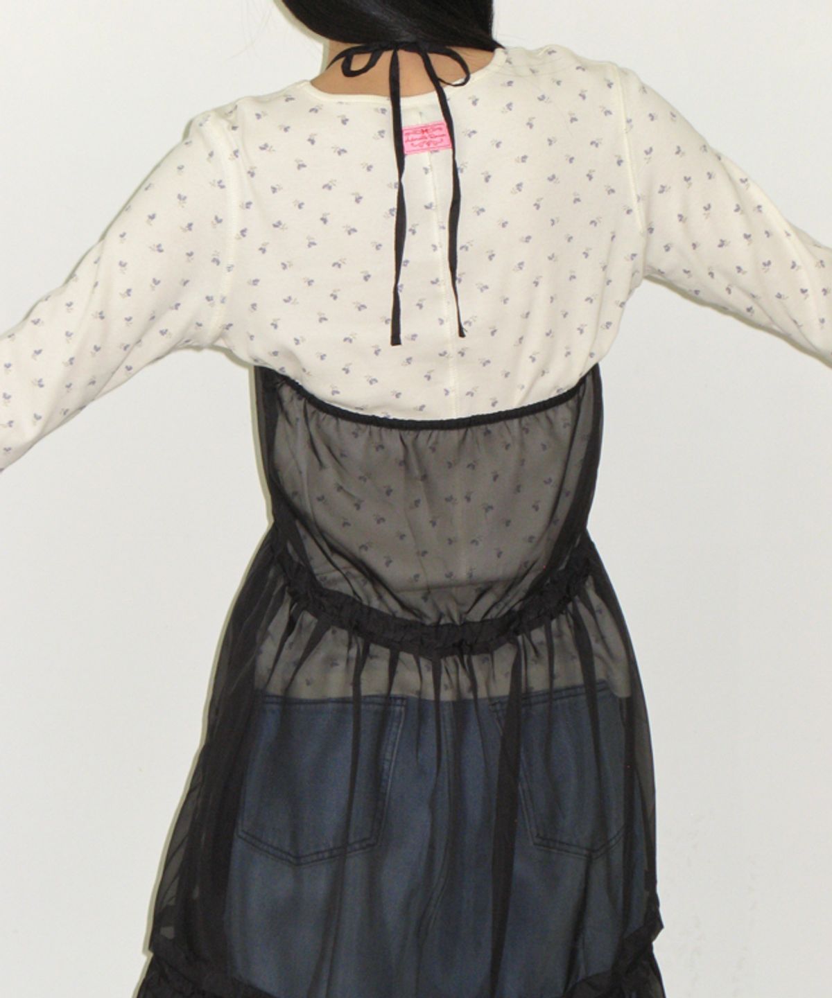 론론(RONRON) HEART BUTTON SHEER LAYERED DRESS BLACK