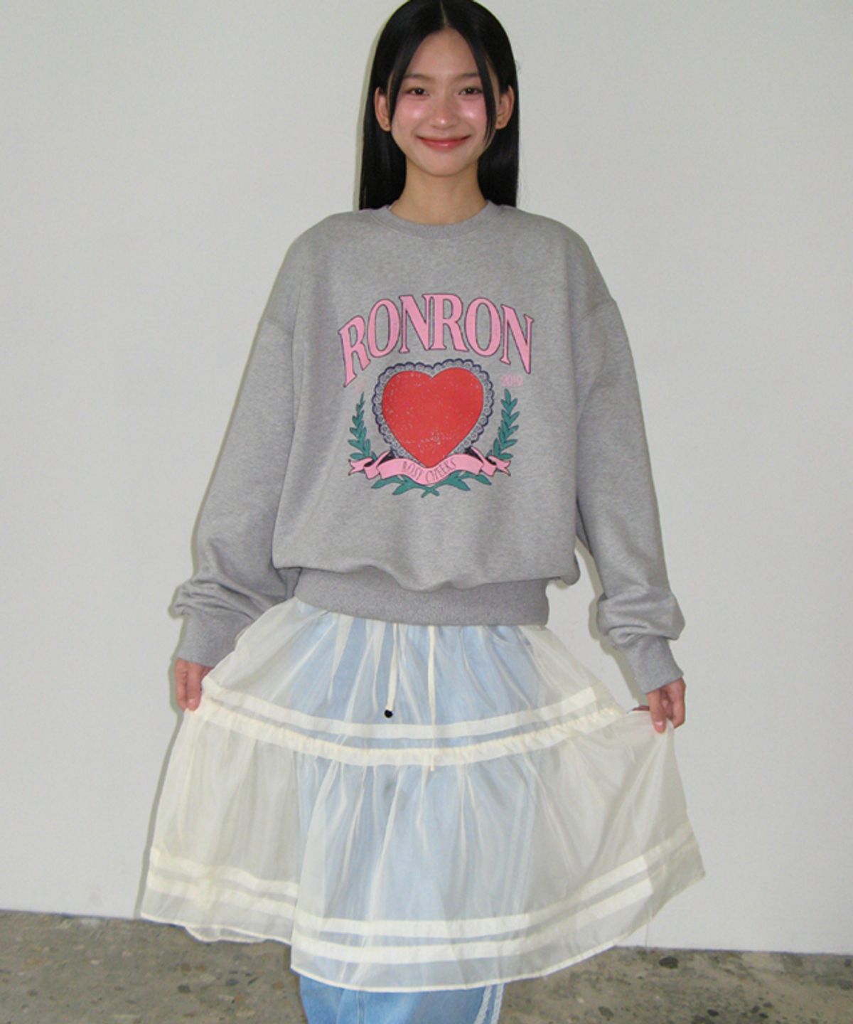 론론(RONRON) HEART BUTTON SHEER LAYERED DRESS CREAM