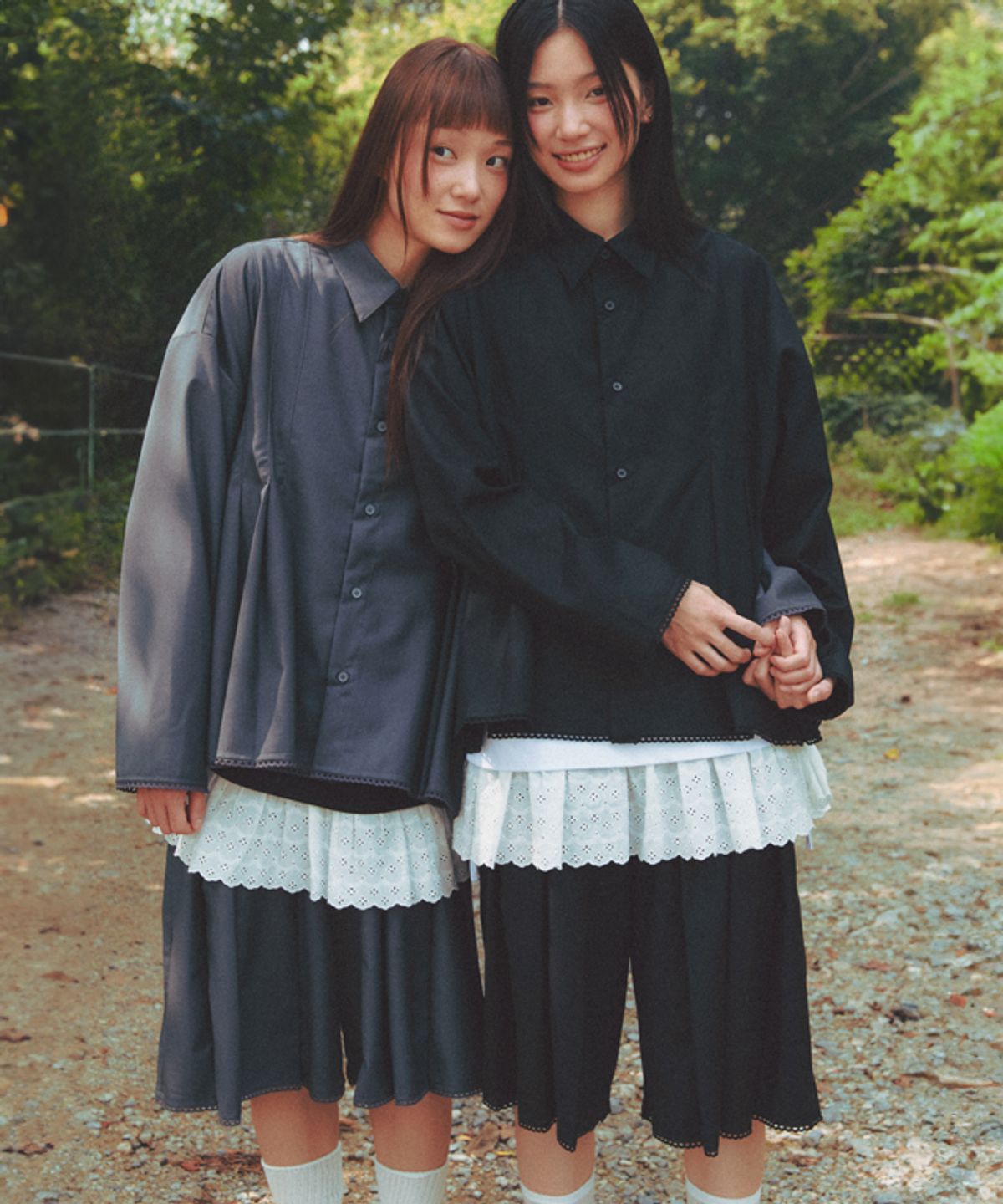 론론(RONRON) PANDENT TORCHON LACE PLEATS WIDE PANTS BLACK